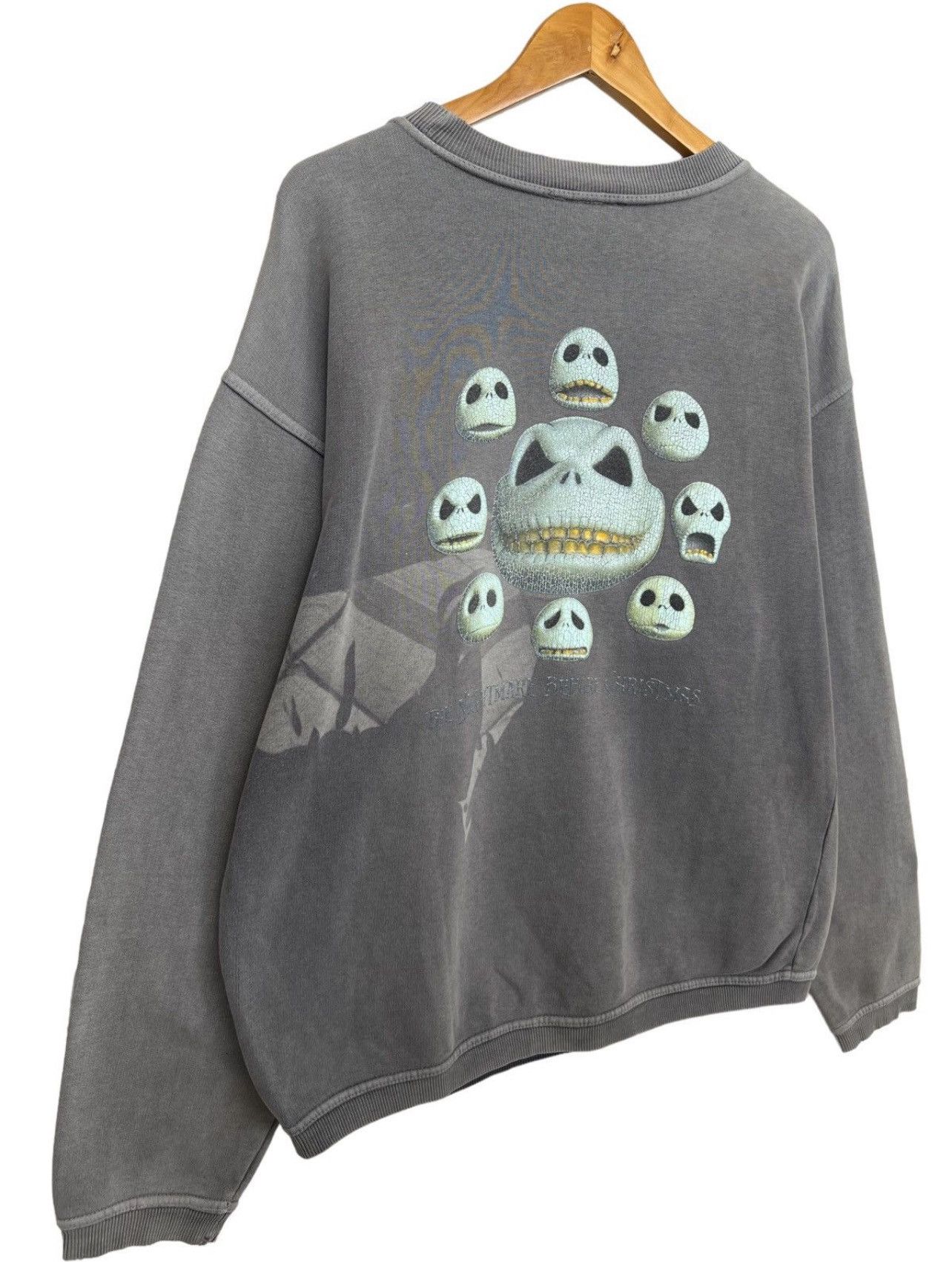 Vintage Vintage 90s Nightmare Before Christmas Sunfaded Sweatshirt Size US L / EU 52-54 / 3 - 3 Thumbnail
