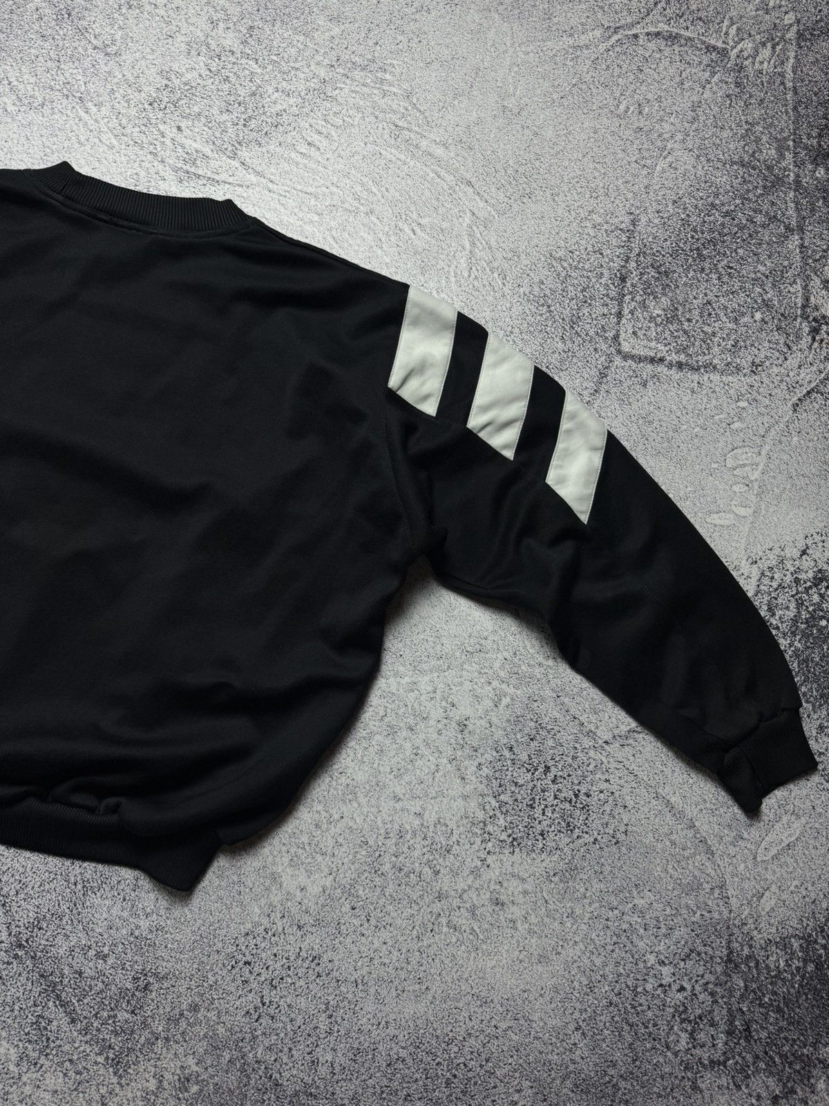 Adidas Vintage 90s Adidas Sweatshirt 3 Stripes Street Sport Style Size US M / EU 48-50 / 2 - 13 Thumbnail
