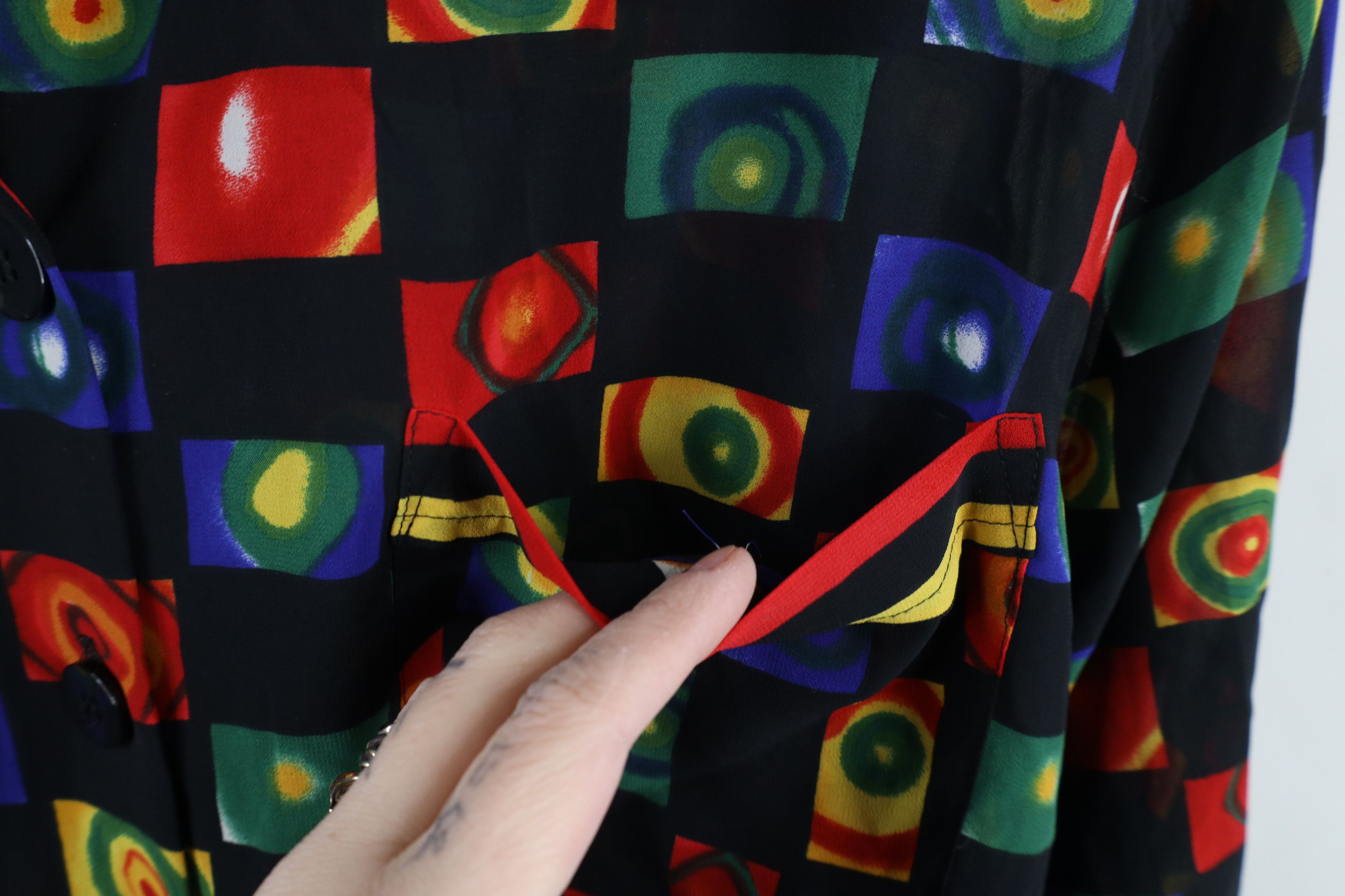 Vintage Vintage 90s Streetwear Abstract Collared Button Shirt Size M / US 6-8 / IT 42-44 - 4 Thumbnail