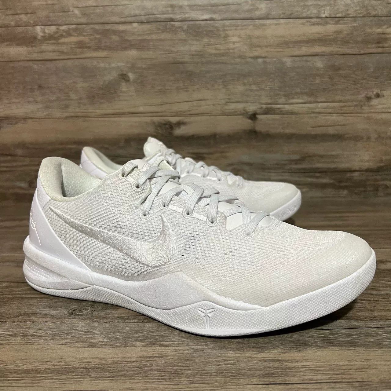 Nike Nike KOBE 8 White Lowtop Sneakers 43 Men Size US 10 / EU 43 - 1 Thumbnail