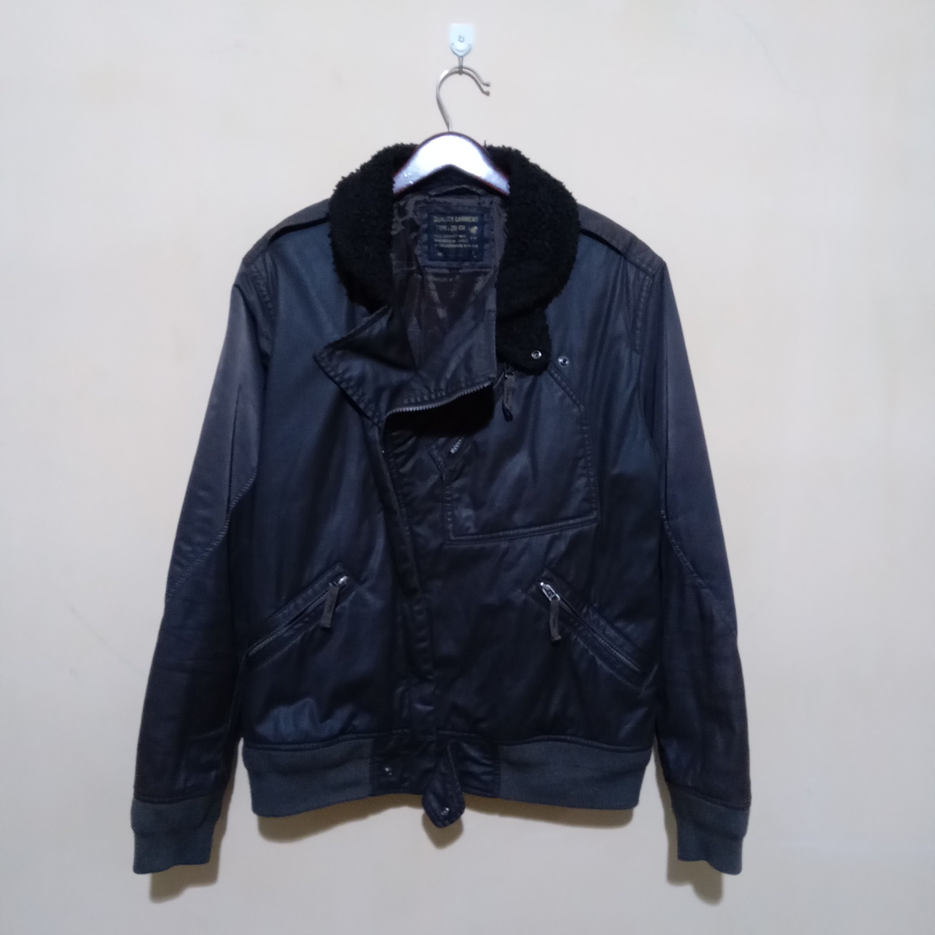 Uniqlo bomber coat jacket x km