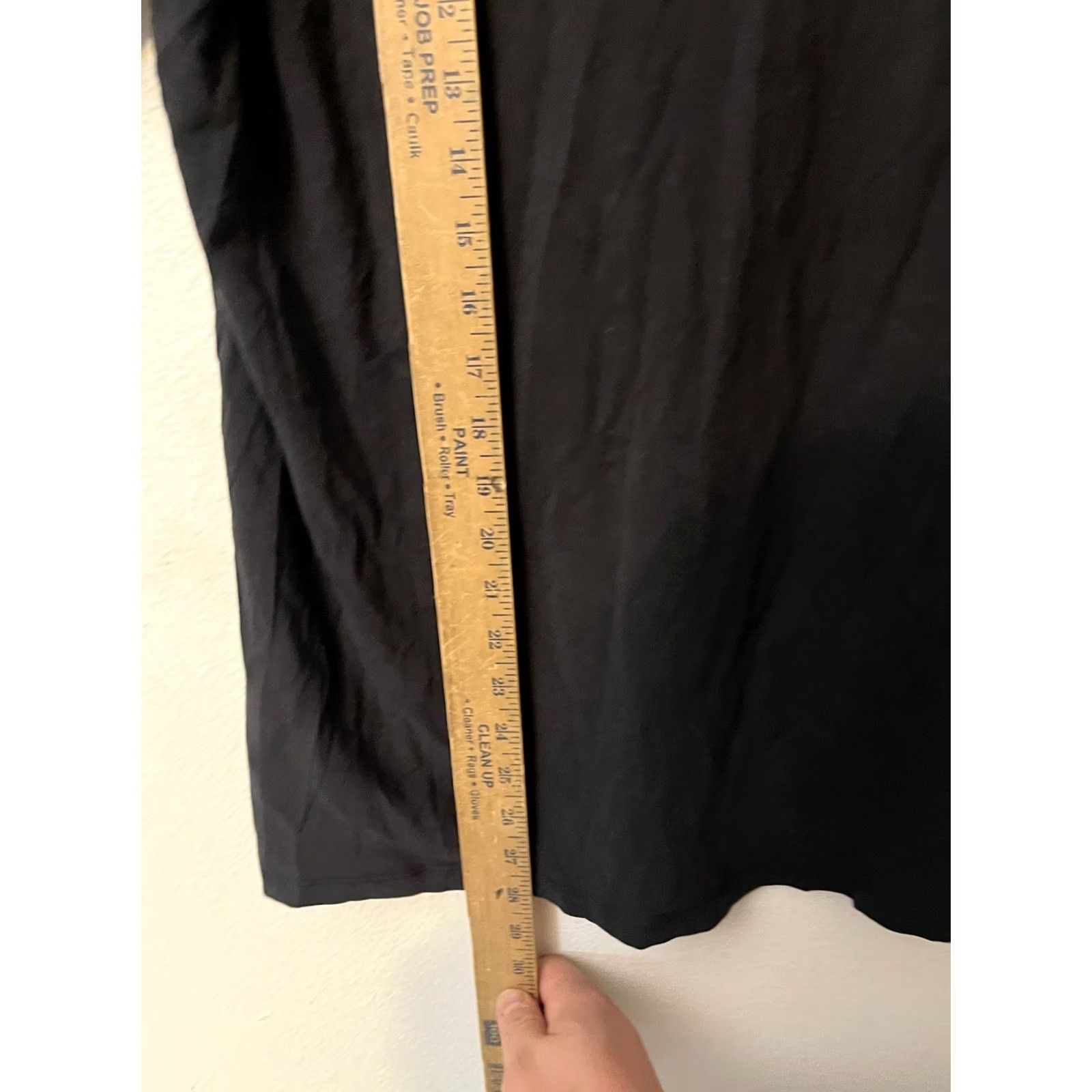 Lacoste Lacoste Black V-Neck Men's T-shirt Size Medium Lounge Basic Tee Size US M / EU 48-50 / 2 - 5 Thumbnail