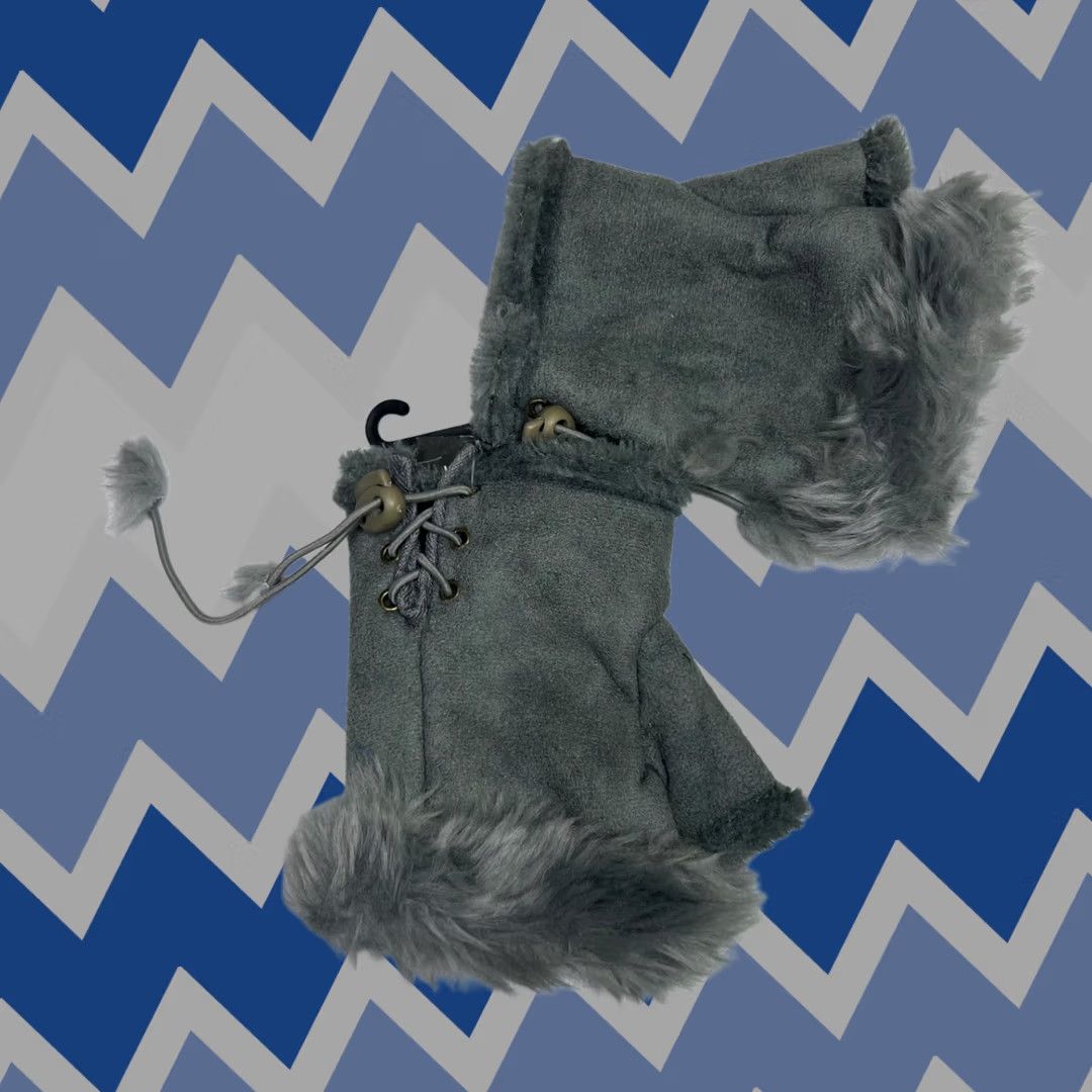Vintage Rue 21 Faux Suede Fur Lined Fingerless Gloves Womens Gray Adjustable Glove Wrist One Size Size ONE SIZE - 1 Thumbnail