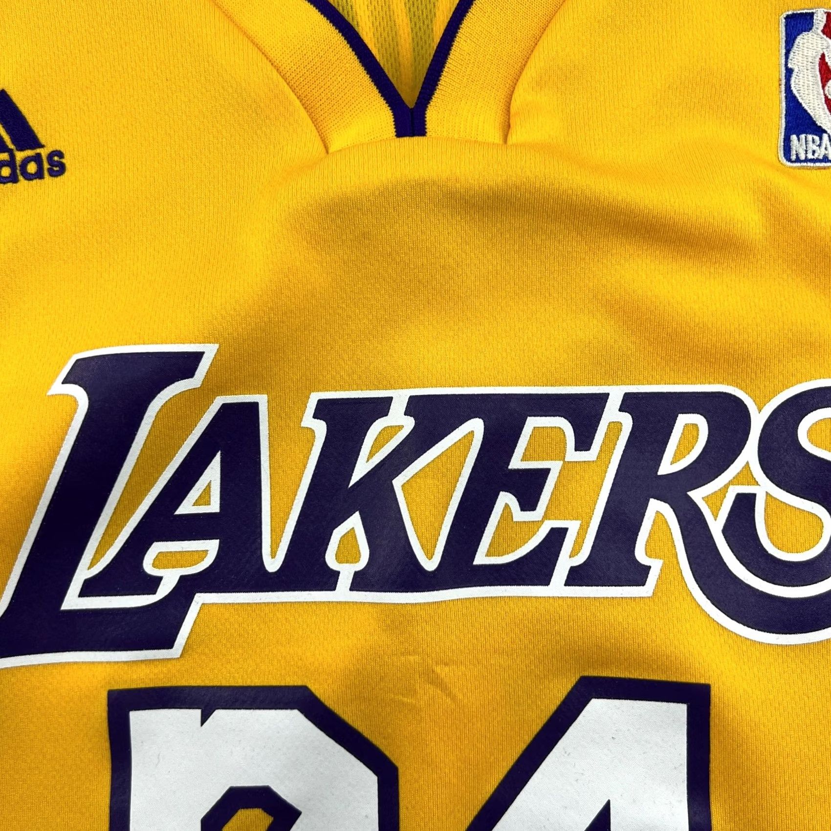 Adidas adidas LA Lakers Kobe Bryant 2012 Basketball Jersey Tank Mens Medium Yellow Sleeveless Shirt Size US M / EU 48-50 / 2 - 7 Thumbnail