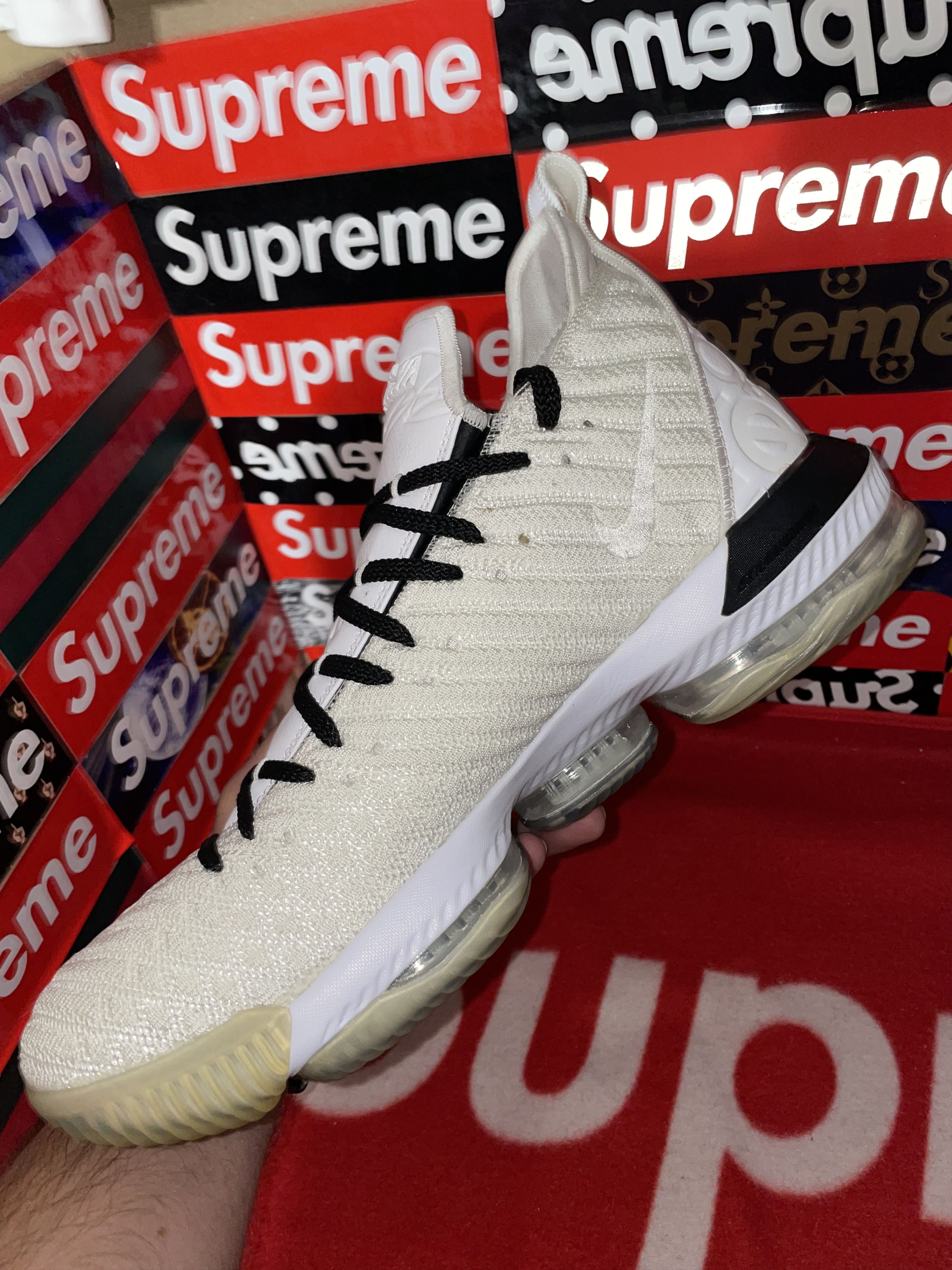 Nike Nike LeBron 16 'Equality - Black White' BQ5969-101 13 VNDS Size US 13 / EU 46 - 9 Thumbnail