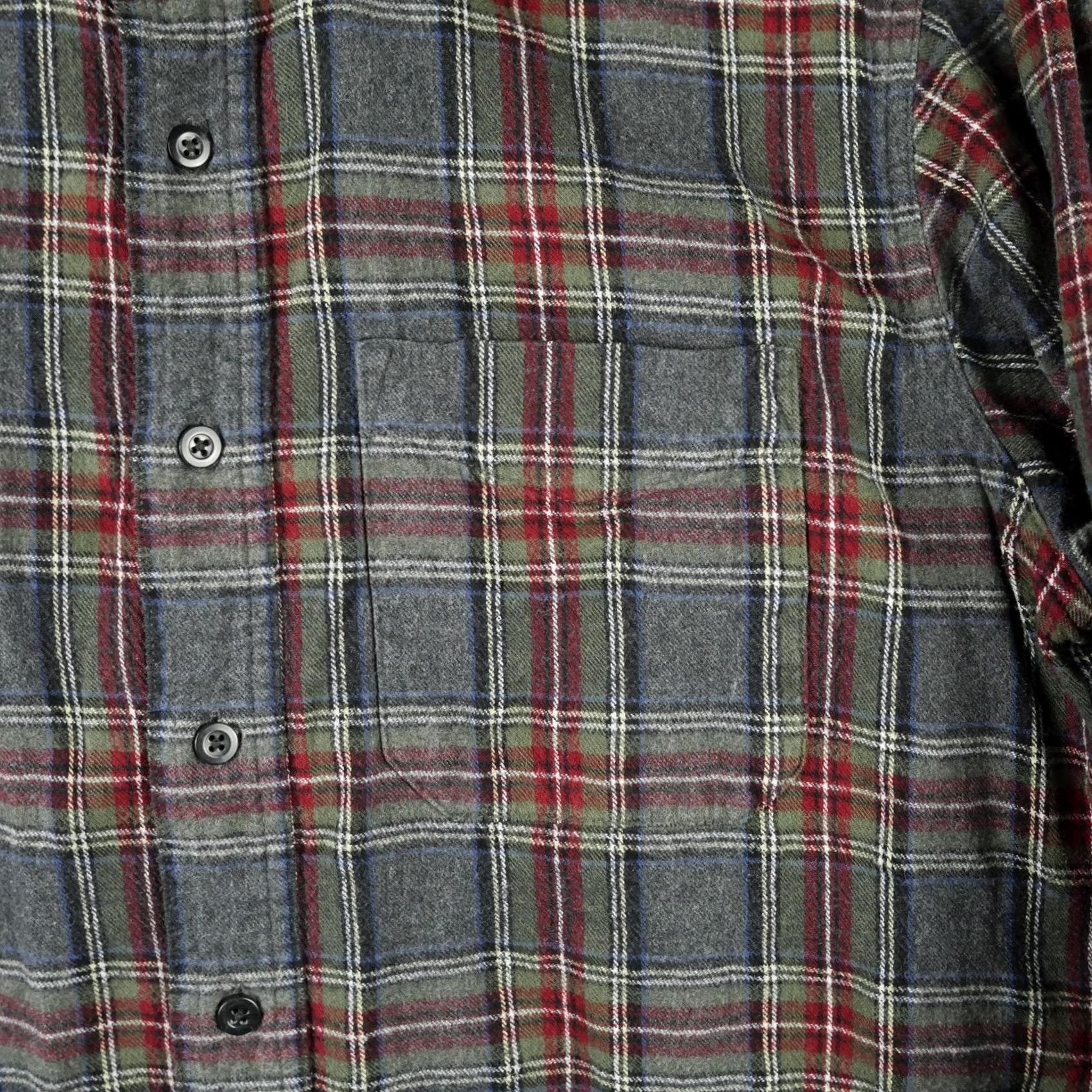 Vintage VINTAGE LL Bean Shirt Mens MT Gray Plaid Flannel Button Down Long Sleeve Traditional Fit Size US M / EU 48-50 / 2 - 3 Thumbnail