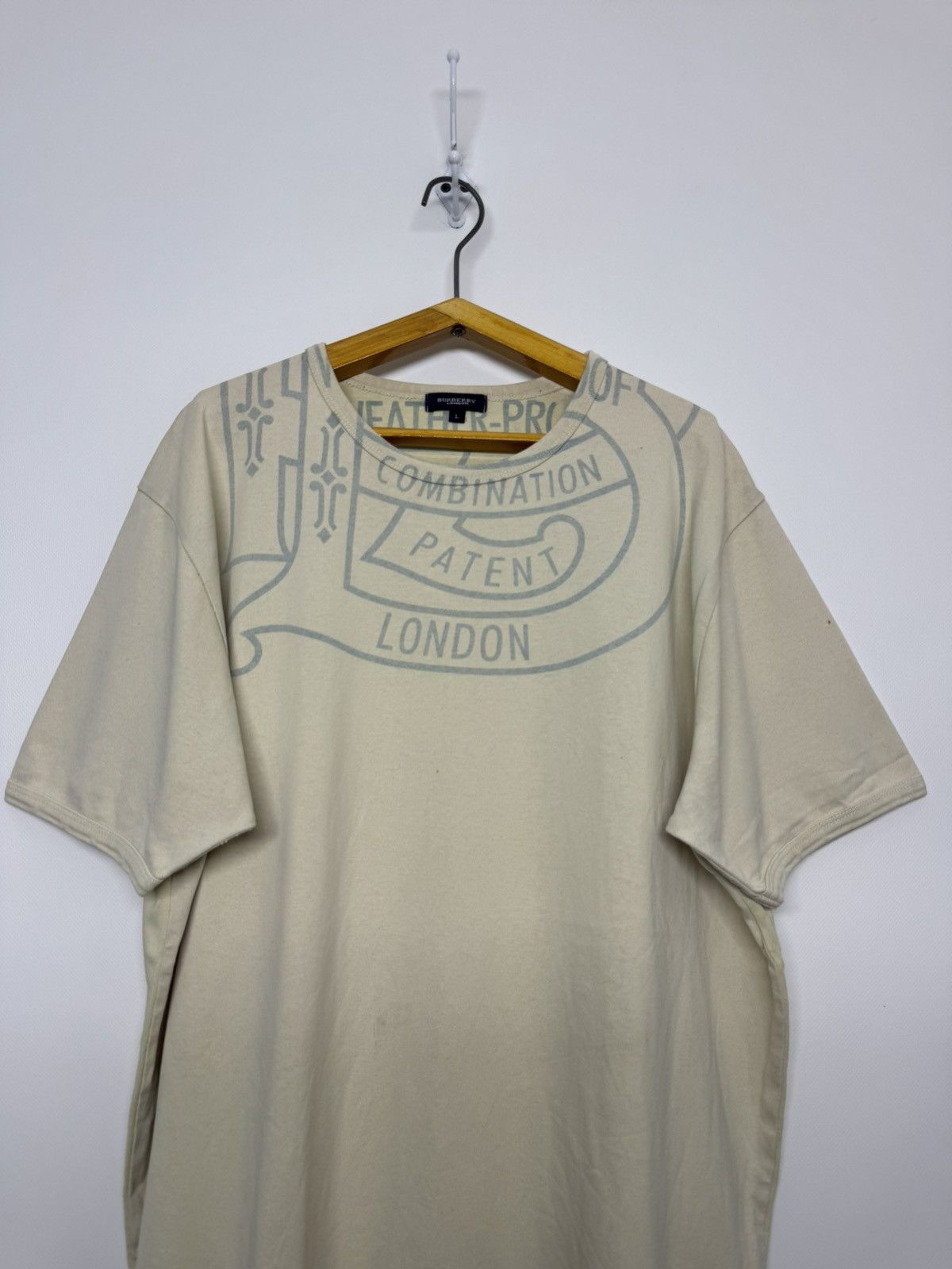 Burberry Vintage Y2k Burberry Big Logo T Shirt Luxury Size US L / EU 52-54 / 3 - 2 Thumbnail