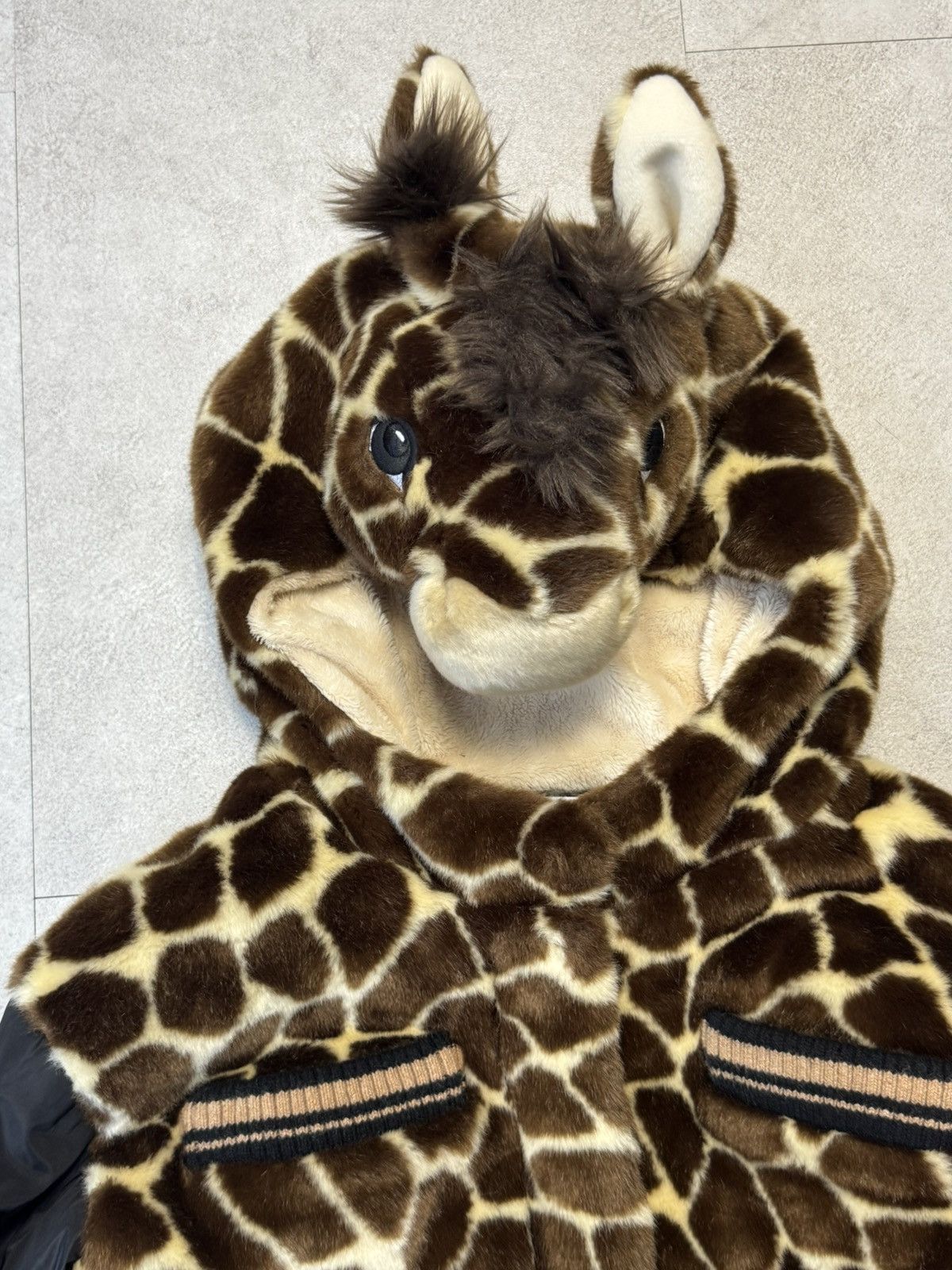 Dolce & Gabbana Dolce&Gabbana Giraffe Fur Coat Jacket Size US M / EU 48-50 / 2 - 4 Thumbnail