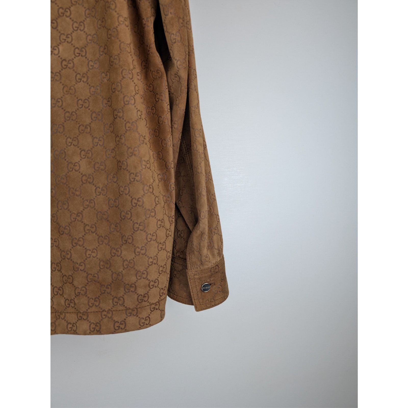 Gucci o1rshd1 Embossed GG Suede Jacket in Camel / Beige Size US M / EU 48-50 / 2 - 16 Thumbnail