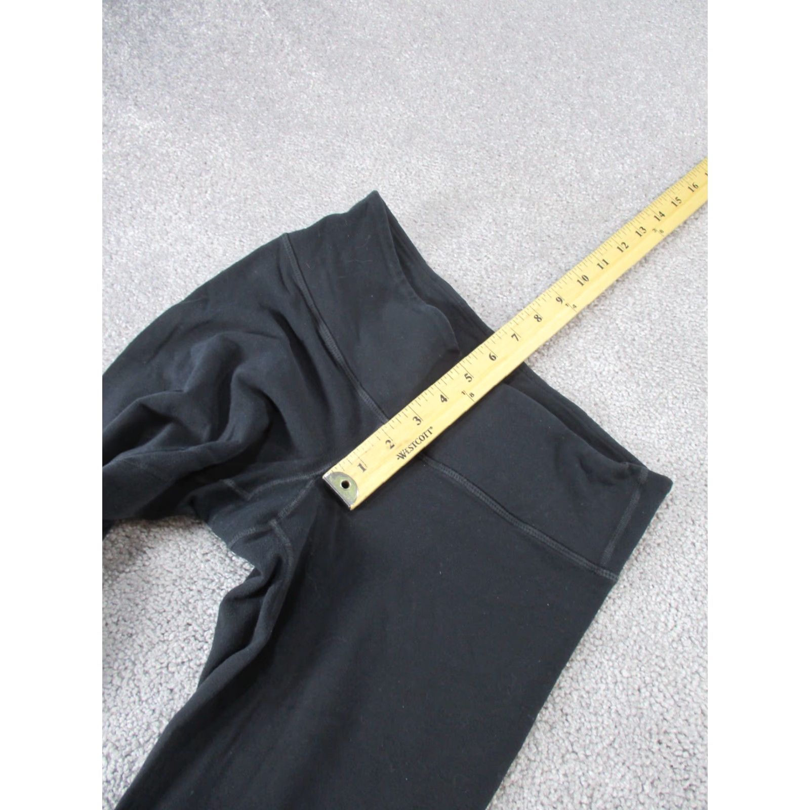 Lululemon Lululemon Leggings Womens 6 Black Stretch Knit Capri Crop Exercise Athletic Size 28" / US 6 / IT 42 - 6 Thumbnail