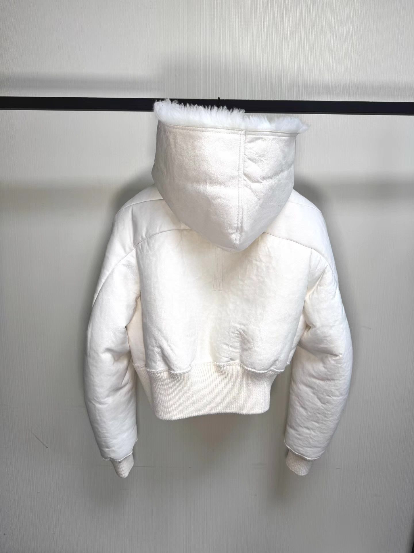 Rick Owens Rick Owens 25FW Hooded Shearling Jacket Q8 Size US M / EU 48-50 / 2 - 4 Thumbnail