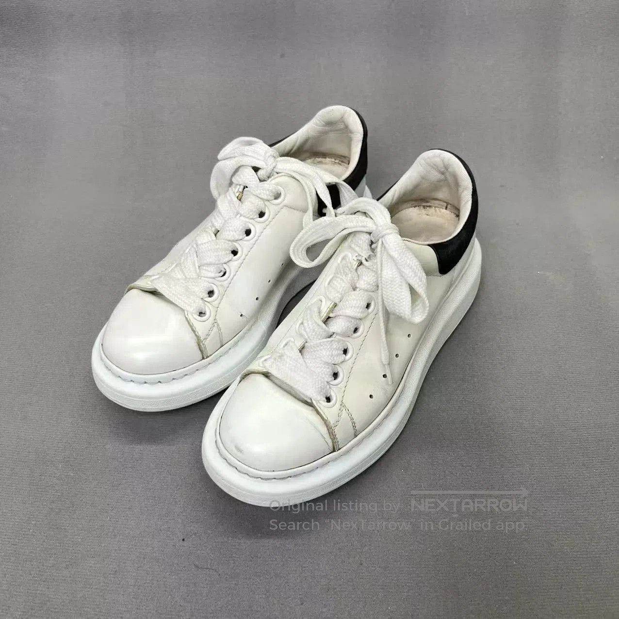 Alexander McQueen Alexander McQueen Suede Black Tail White Sneakers. Size US 5 / IT 35 - 1 Thumbnail