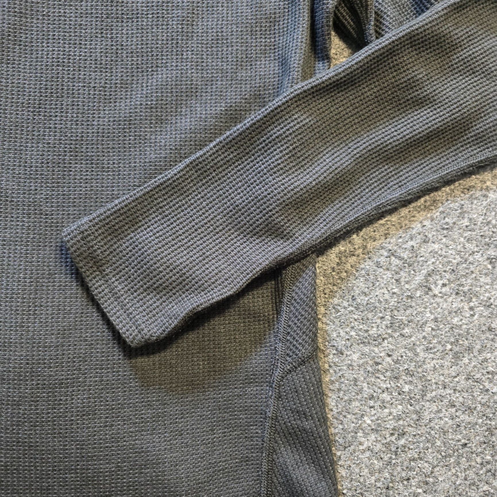Vintage Kuhl Top Womens Medium Gray Cowl Neck Thermal Waffle Knit Long Sleeve Outdoors Size M / US 6-8 / IT 42-44 - 3 Thumbnail