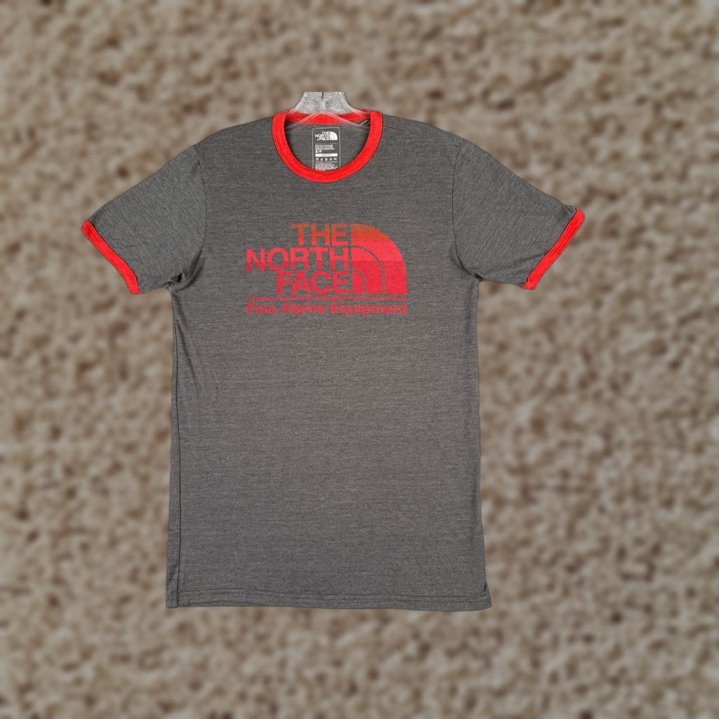 The North Face The North Face Shirt Men Small Petite Gray Fine Alpine Equipment Crew Tri-Blend Size US S / EU 44-46 / 1 - 1 Thumbnail