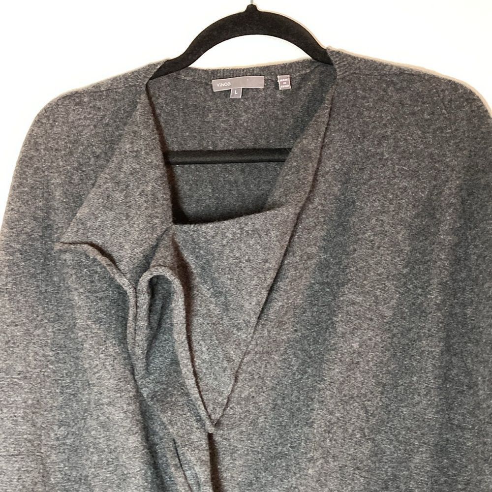 Vince Vince Womens Size L Gray Cashmere Pullover Dolman Sleeve Swe Size L / US 10 / IT 46 - 11 Thumbnail