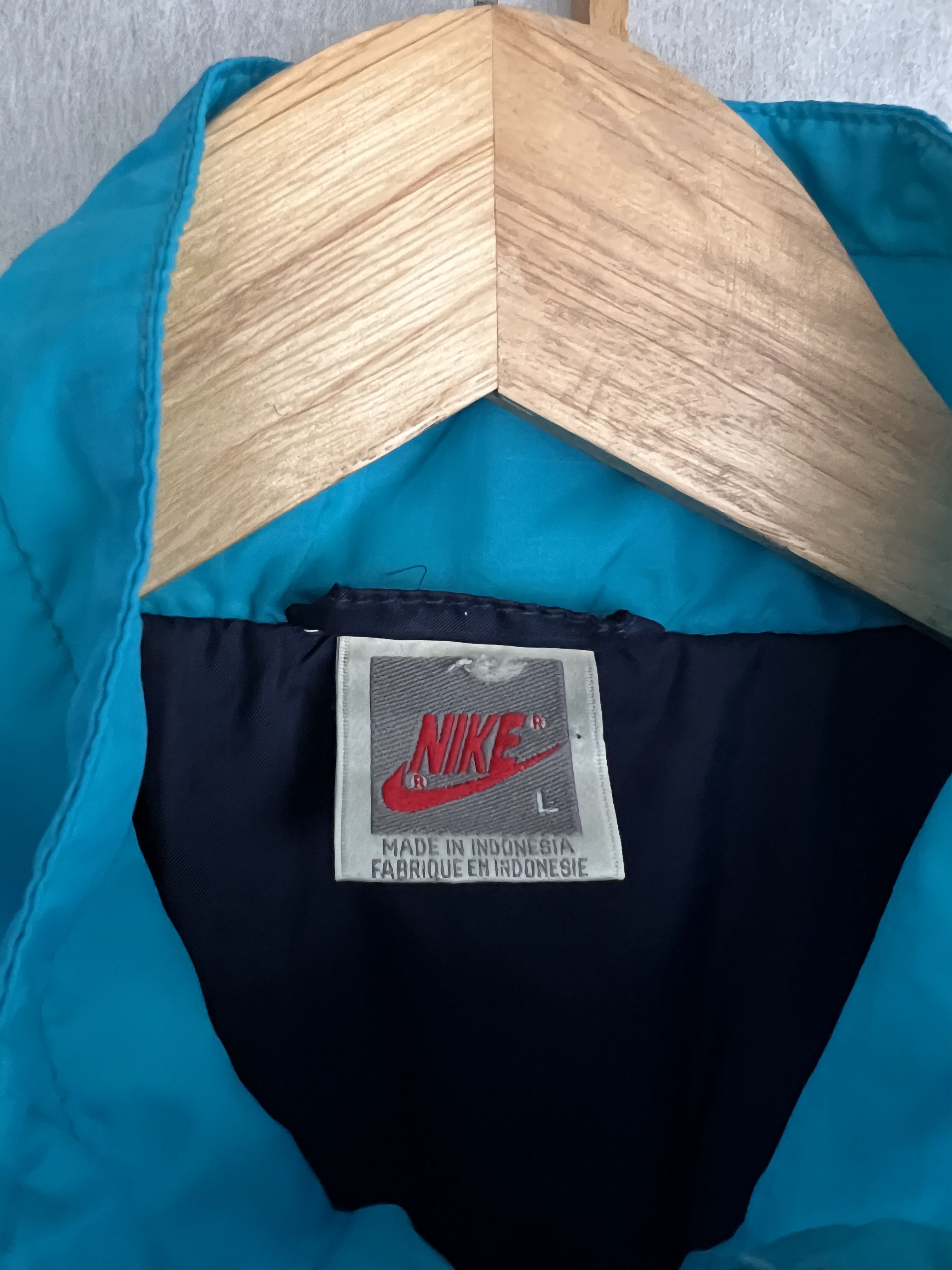 Nike Nike vintage 1990s nylon multicolour track top retro jacket Size US L / EU 52-54 / 3 - 11 Thumbnail