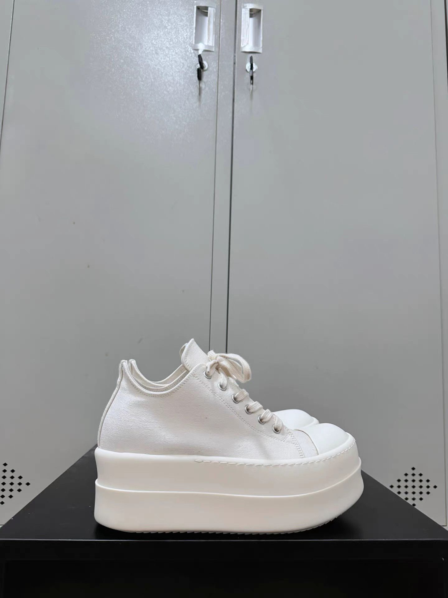 Rick Owens Drkshdw Rick Owens Drkshdw milk white Converse high-top sneakers Size US 8 / IT 38 - 8 Thumbnail
