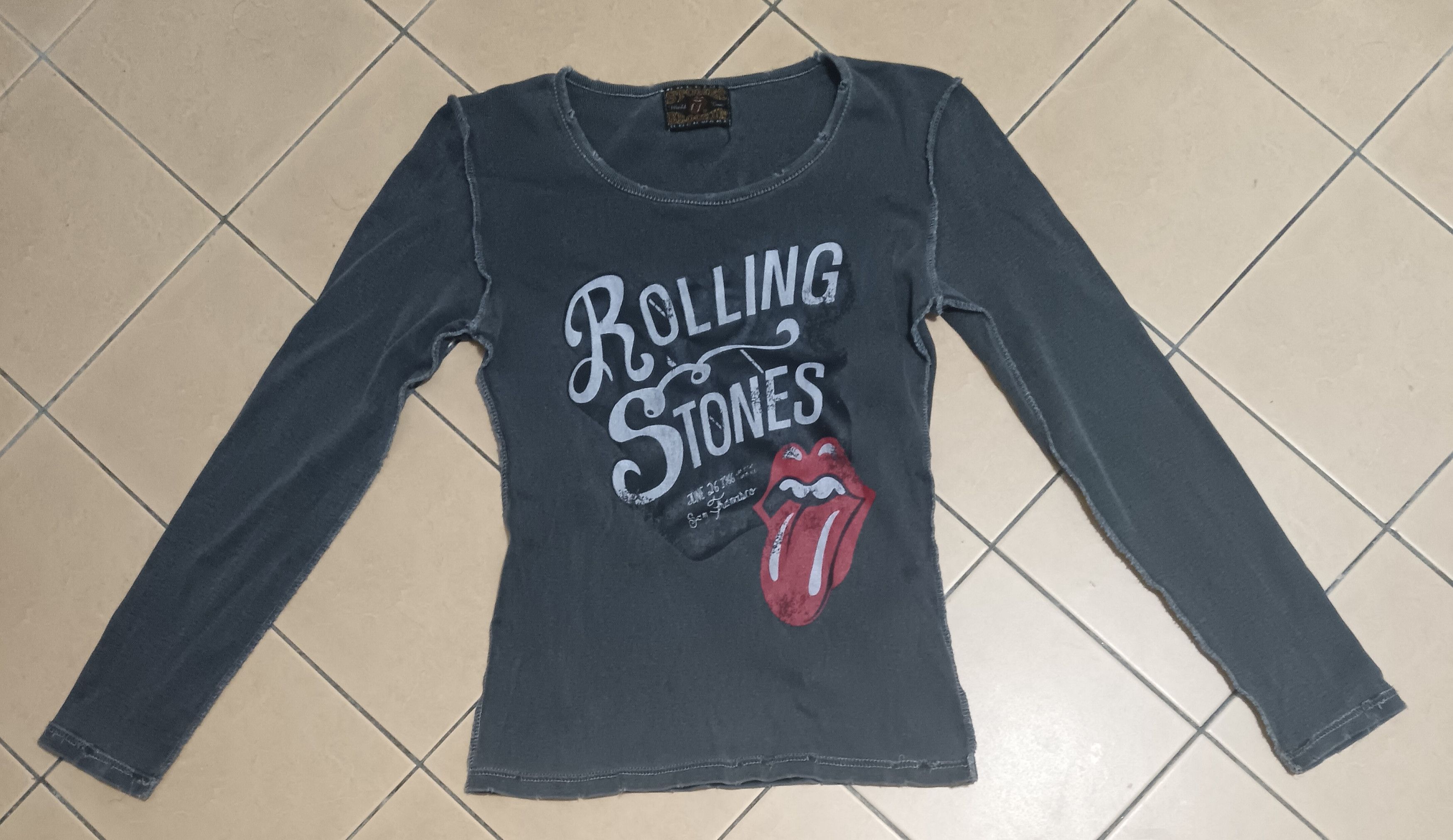 Band Tees THE ROLLING STONES DISTRESS DESIGN SHIRT Size S / US 4 / IT 40 - 1 Thumbnail
