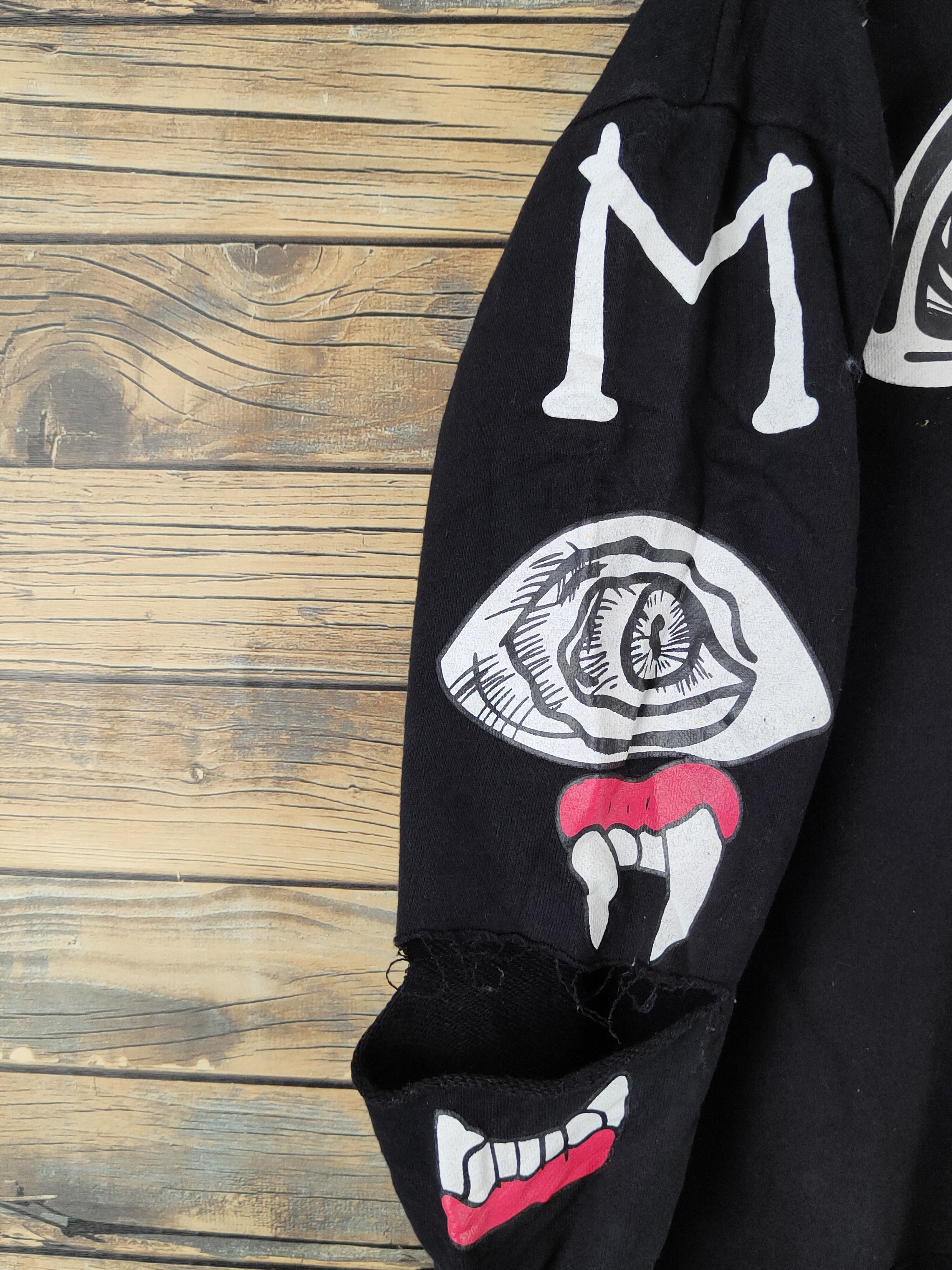 Japanese Brand × Seditionaries Ityoumio Black Dracula lips Ripped Sweatshirts #W964 Size L / US 10 / IT 46 - 3 Thumbnail