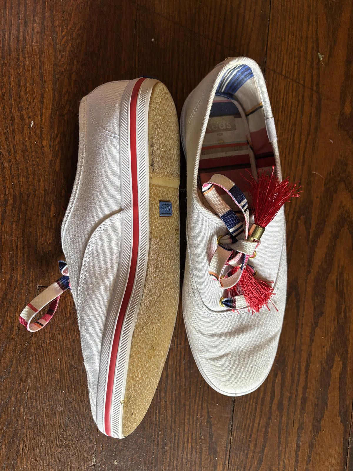 Keds Kate Spade/Keds Women's White Canvas Sneakers w/tassel sz 7 Size US 7.5 / IT 37.5 - 5 Thumbnail