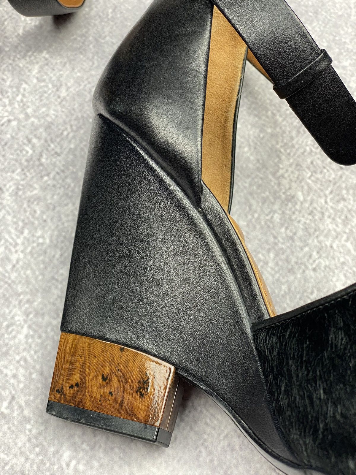 Givenchy Givenchy Heels Black Suede & Mink 😍 Size US 8 / IT 38 - 8 Thumbnail