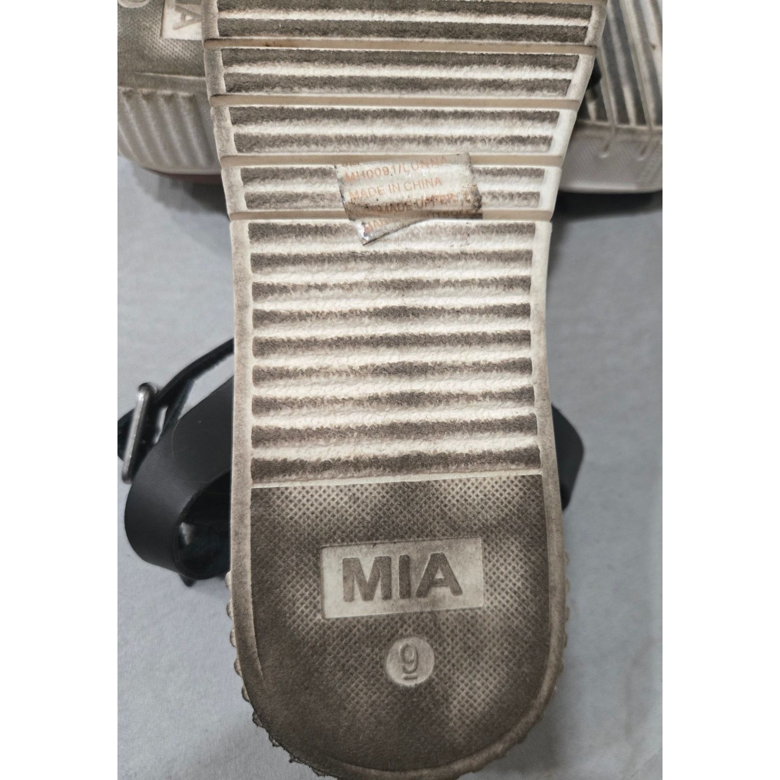 Other Mia "Ellen" Black Ankle Strap Sandal Size 9 Sneaker Bottom Size US 9 / IT 39 - 5 Thumbnail