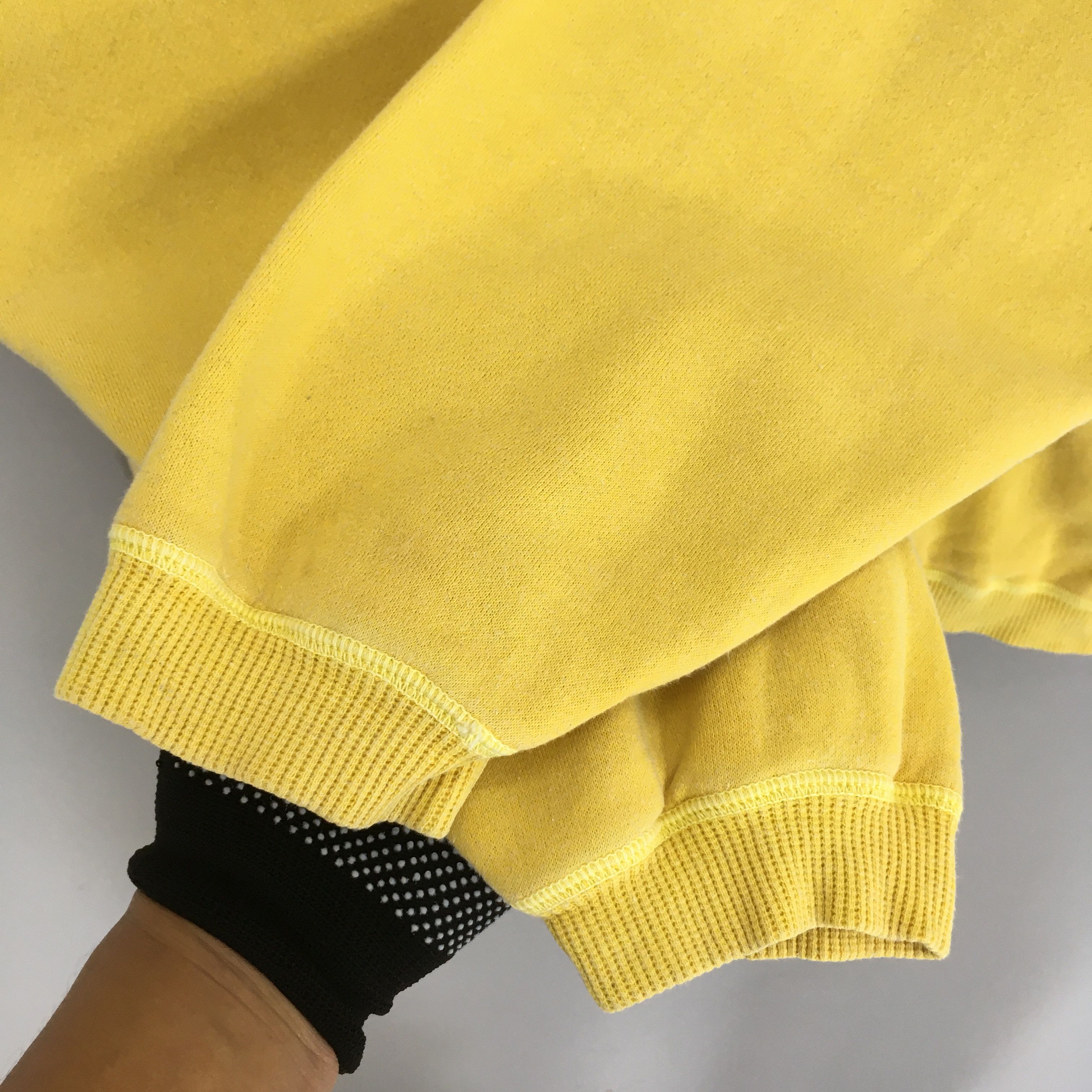 Quiksilver Vintage 90s Quiksilver Skateboarding Yellow Sweatshirt Large Size US L / EU 52-54 / 3 - 5 Thumbnail