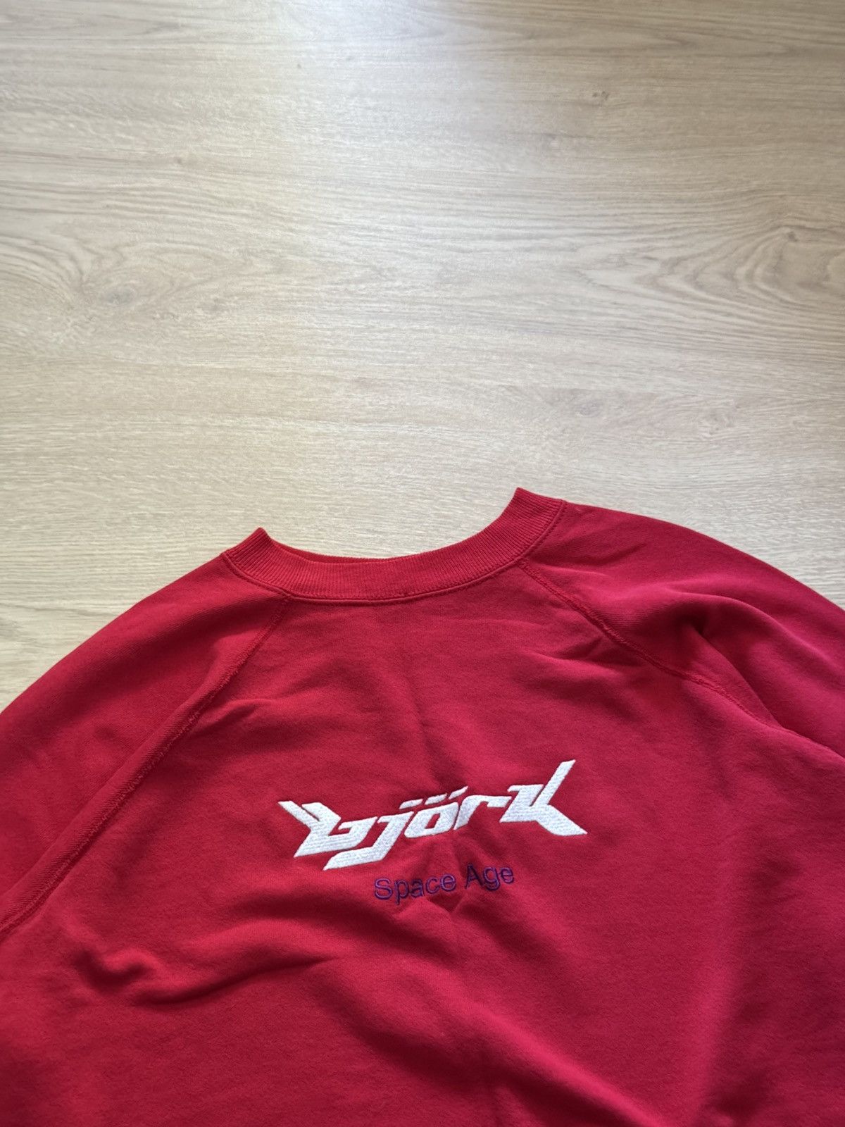 Band Tees Vintage 90’s BJORK Space Age Rock Band Tour Boxy Sweatshirt Size US L / EU 52-54 / 3 - 2 Thumbnail