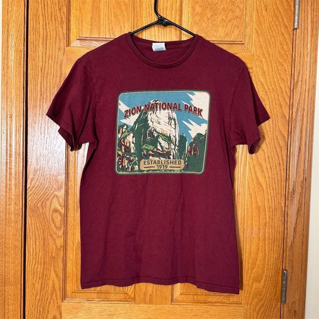 Other Zion National Park Men's T-Shirt Red Graphic Print Short Sl Size US M / EU 48-50 / 2 - 1 Thumbnail