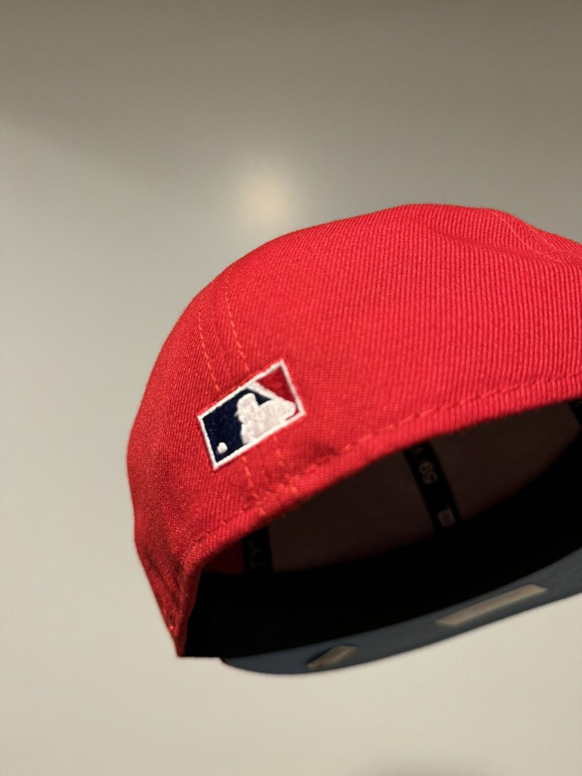 Hat Club × MLB × New Era Hatclub Exclusive Philadelphia Phillies Red Icy Size 7 Size ONE SIZE - 3 Thumbnail