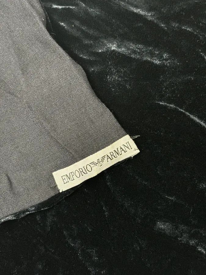Emporio Armani 2000s Emporio Armani Black Classy Velvet Scarf Size ONE SIZE - 6 Thumbnail