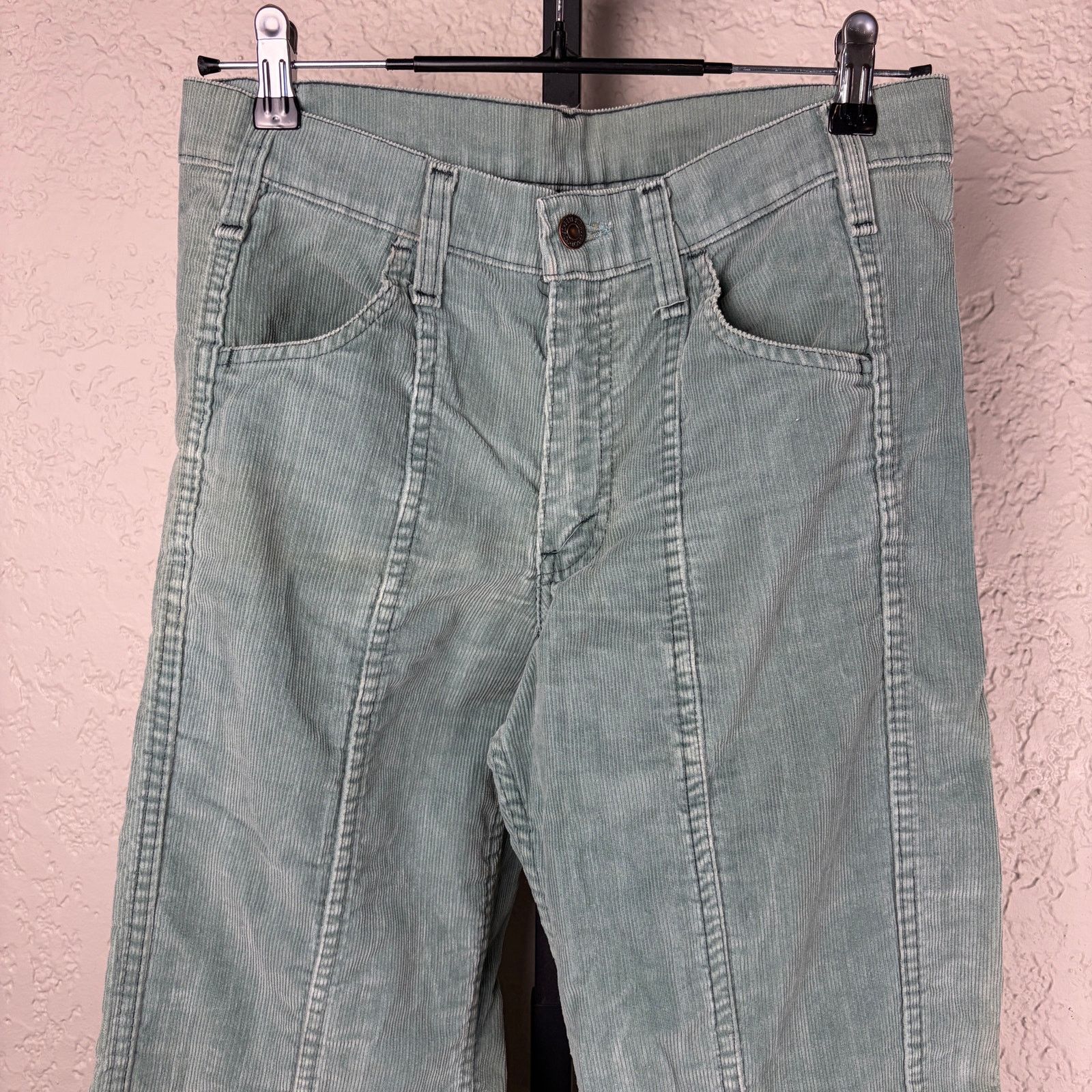 Levi's Vintage Levis 70s White Tab Green Corduroy Sz 31 Bell Bottom Size 31" - 2 Thumbnail