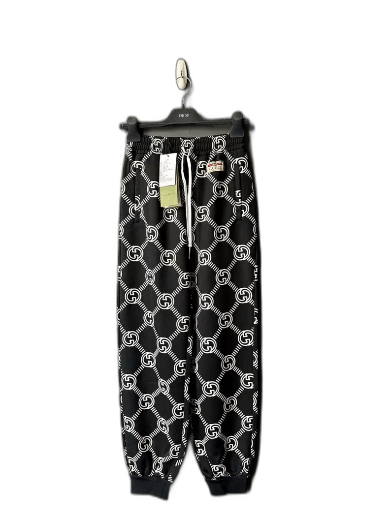 Gucci Gucci Full Print Sweatpants-yf Size US 26 / EU 42 - 1 Thumbnail