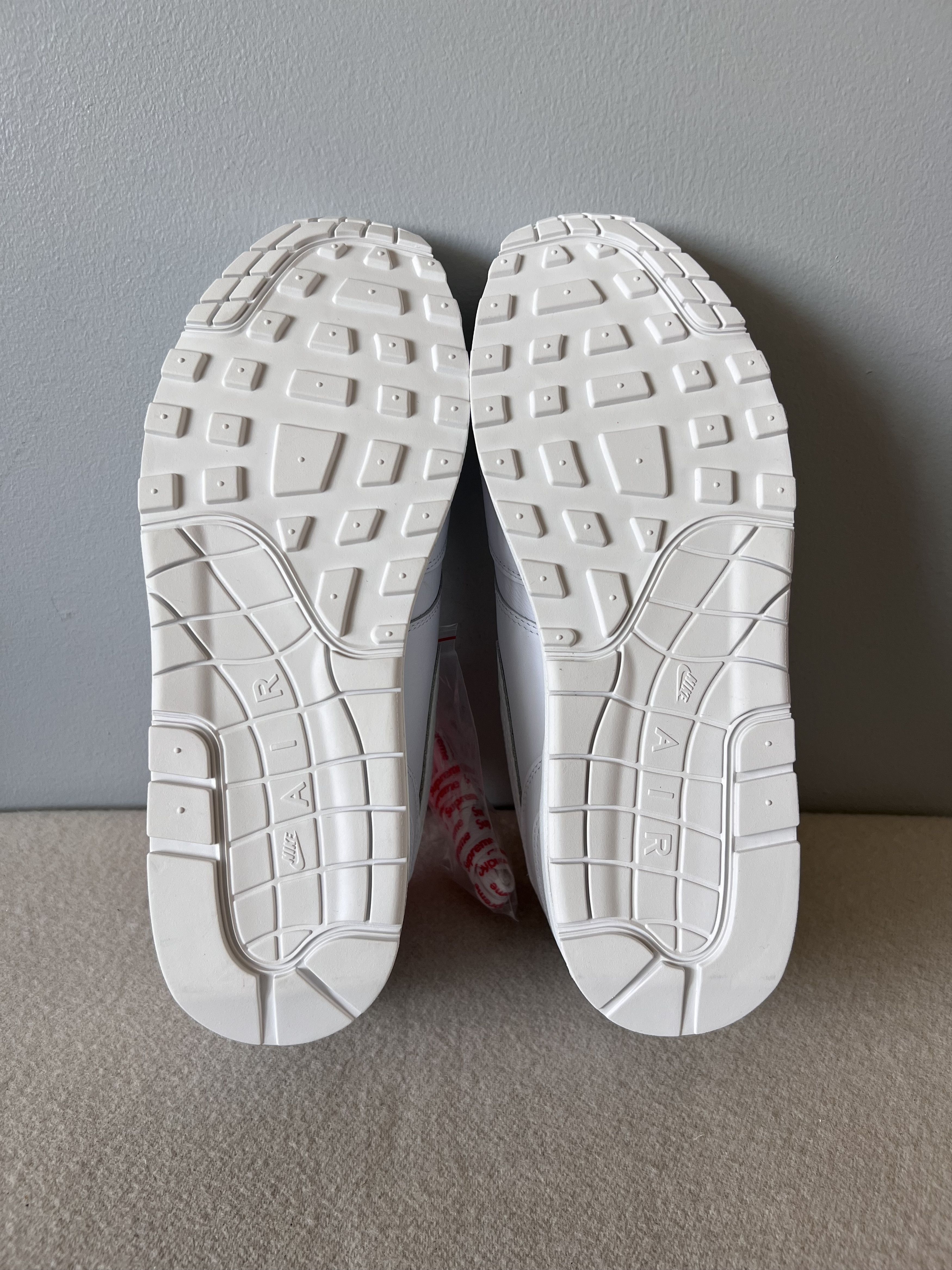 Nike × Supreme Supreme Nike Air Max 1 '87 SP in White Size US 9 / EU 42 - 6 Thumbnail