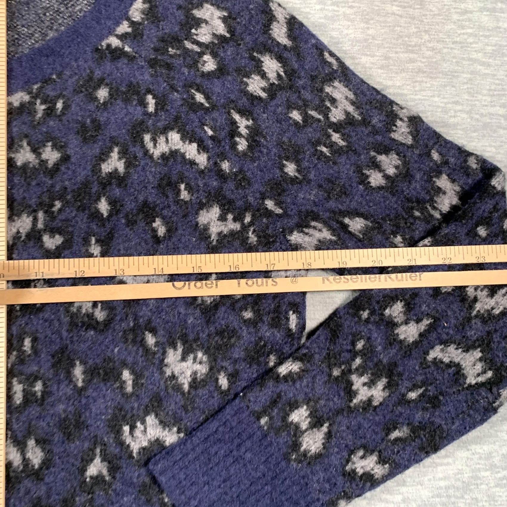 Athleta Athleta Sweater Womens Small Navy Hawthorn Textured Crew Merino Wool Leopard Size S / US 4 / IT 40 - 6 Thumbnail