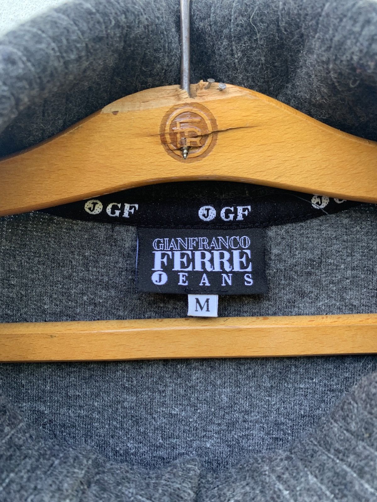 Gianfranco Ferre Vintage Gianfranco Ferre Ribbed Turtleneck Wool Sweater Size US M / EU 48-50 / 2 - 3 Thumbnail