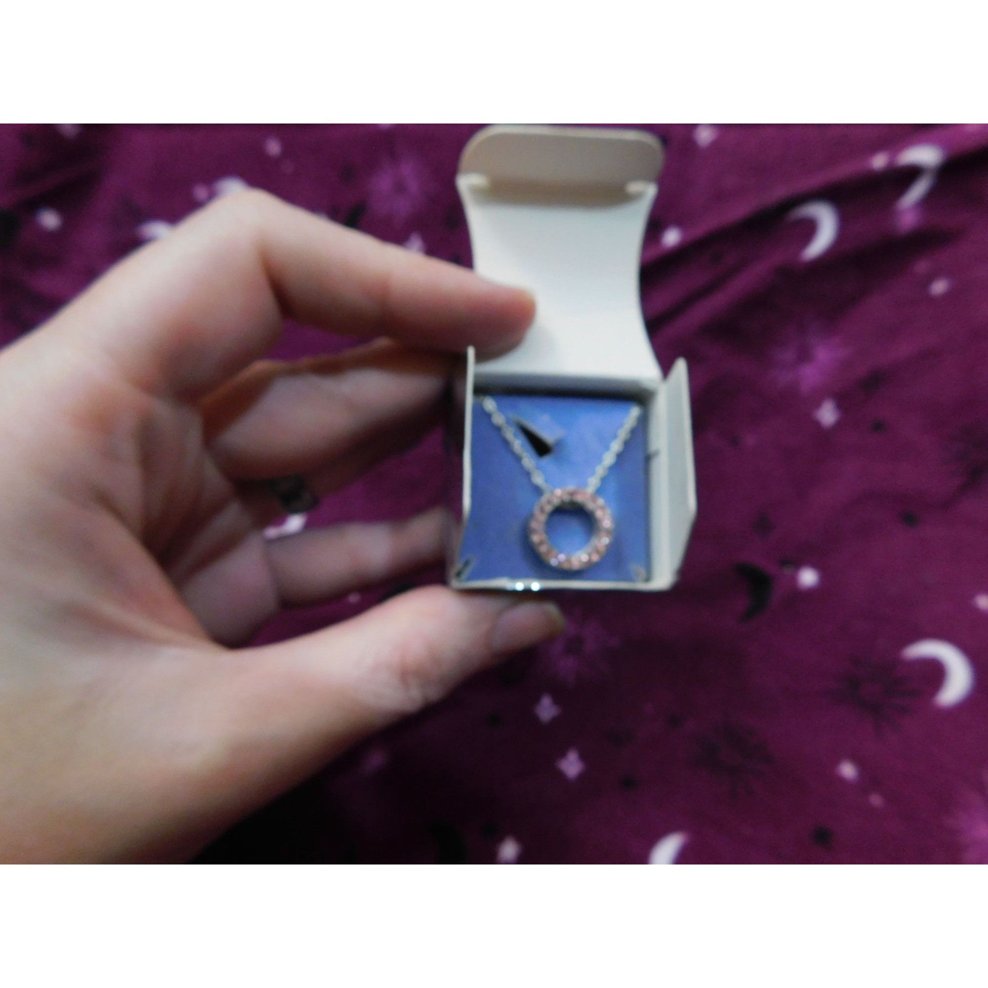 Other Avon Light Rose Sparkling Rhinestone Circle Necklace Size ONE SIZE - 4 Thumbnail