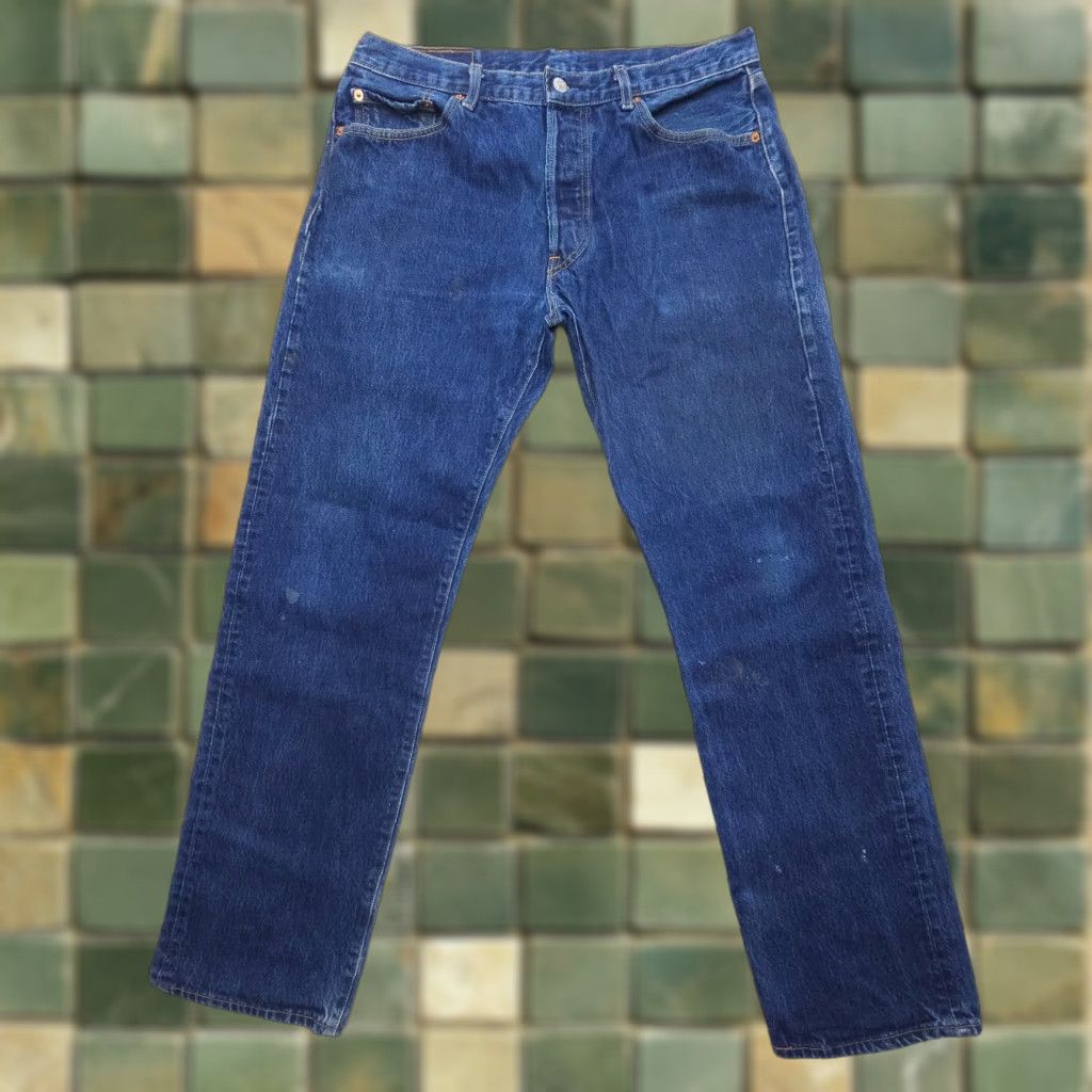 Levi's VINTAGE Levi's 501 Jeans Mens 36 x 34 Dark Blue 90s USA Classic Button Fly 5-Pocket Denim Regular Back Pocket Mens Size US 36 / EU 52 - 1 Thumbnail