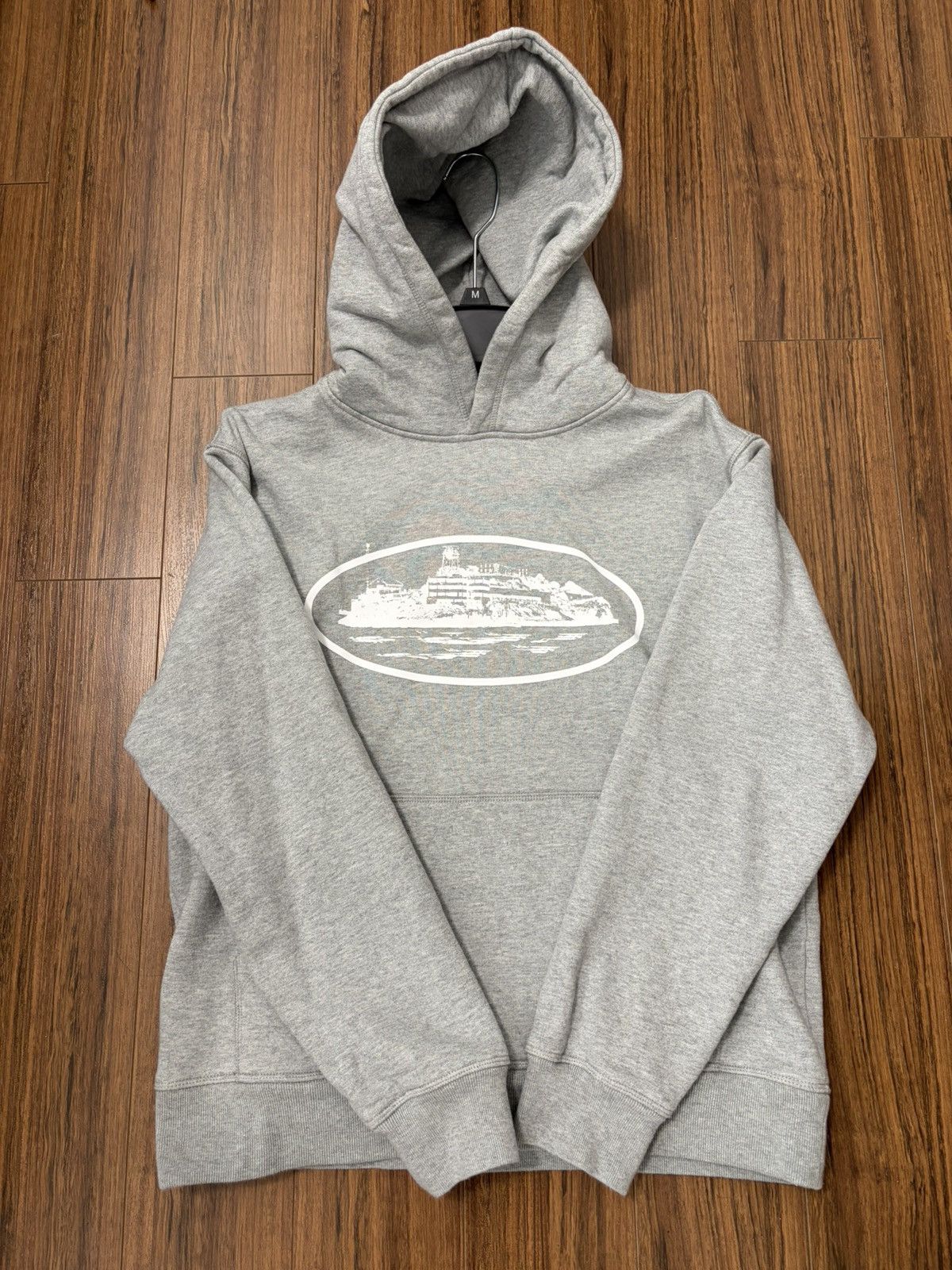 Corteiz Corteiz Grey Alcatraz Hoodie Size US S / EU 44-46 / 1 - 1 Thumbnail