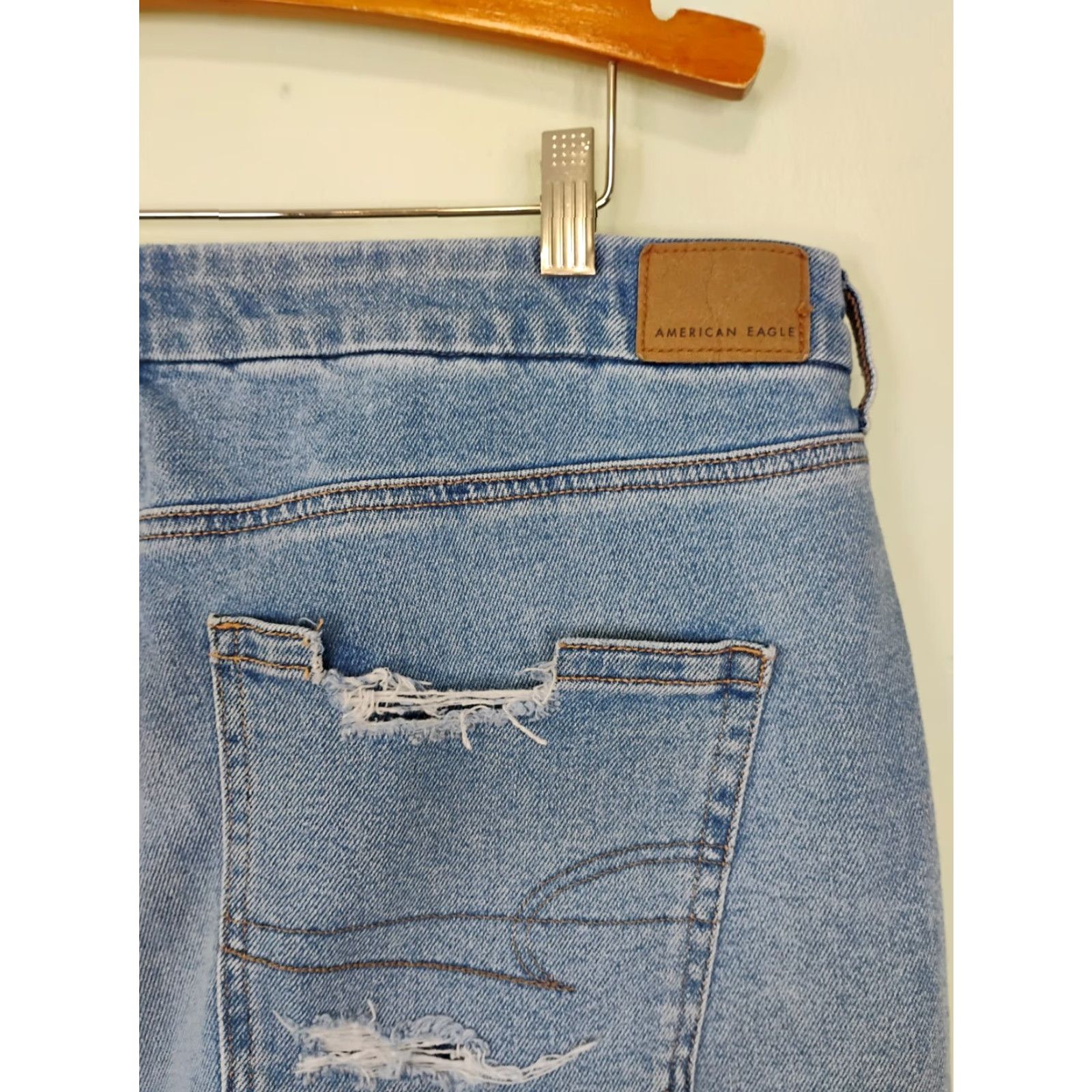 American Eagle Outfitters American Eagle Outfitters Jeans Distressed Stretch Mom 20 Long 40x31 Blue Womens Plus Size 42" / US 20 - 5 Thumbnail