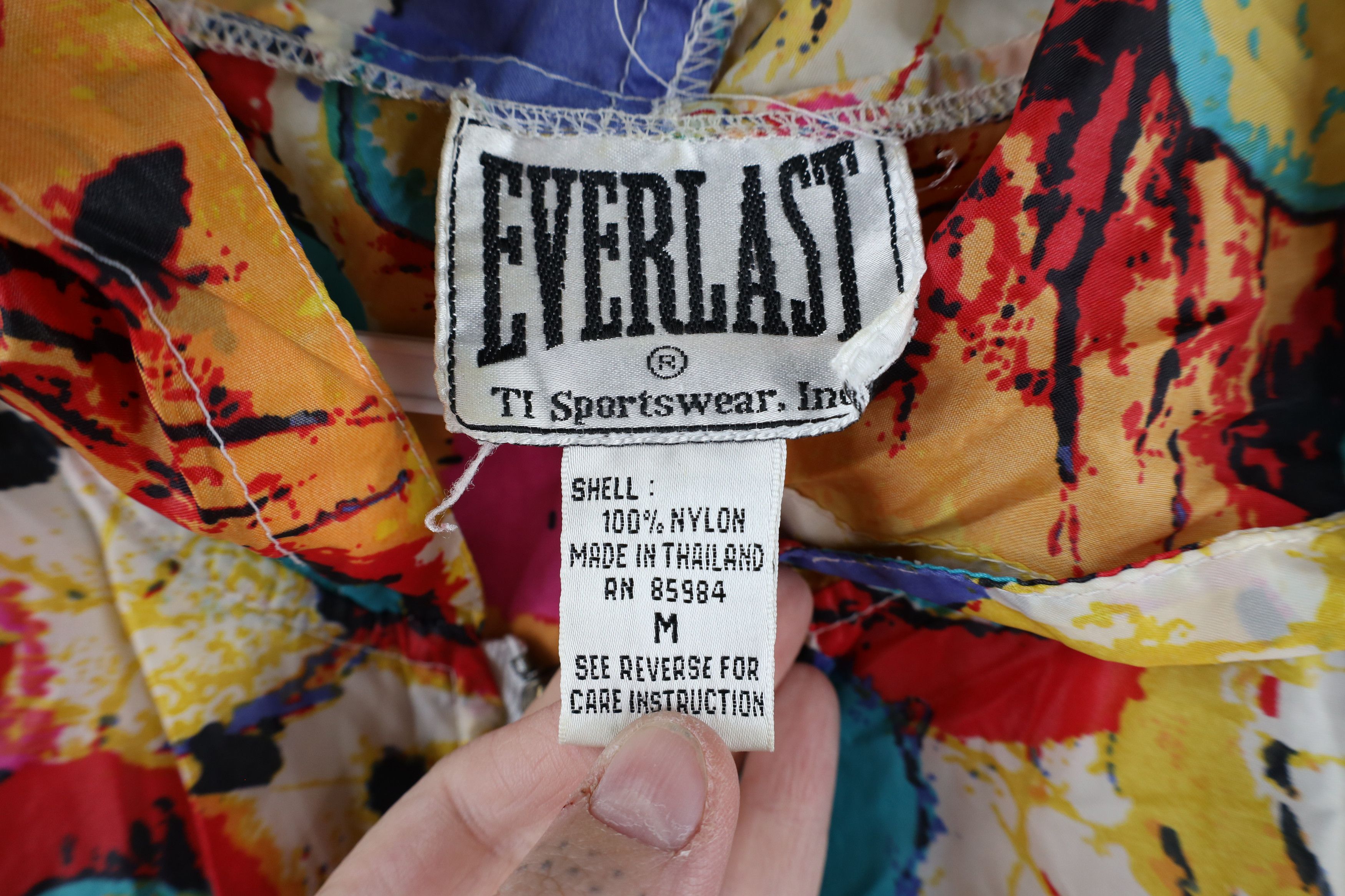 Everlast × Vintage Vintage 90s Everlast Abstract Rainbow Windbreaker Jacket Size M / US 6-8 / IT 42-44 - 7 Thumbnail