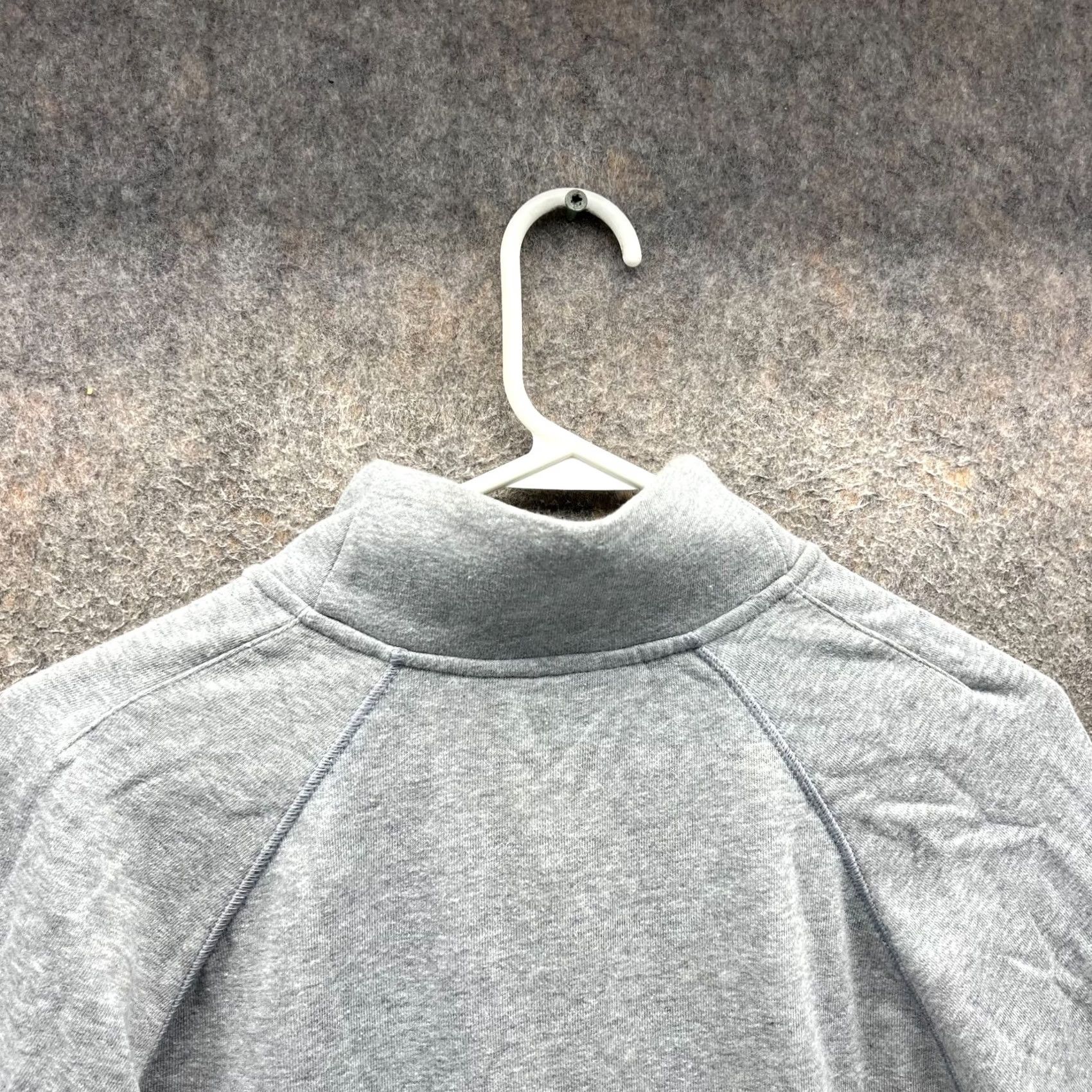 Under Armour Under Armour Sweatshirt Womens Medium Gray Half Zip Pullover Logo Fleece Mock Neck Zip Cold Weather Activewear - Mens? Size M / US 6-8 / IT 42-44 - 7 Thumbnail