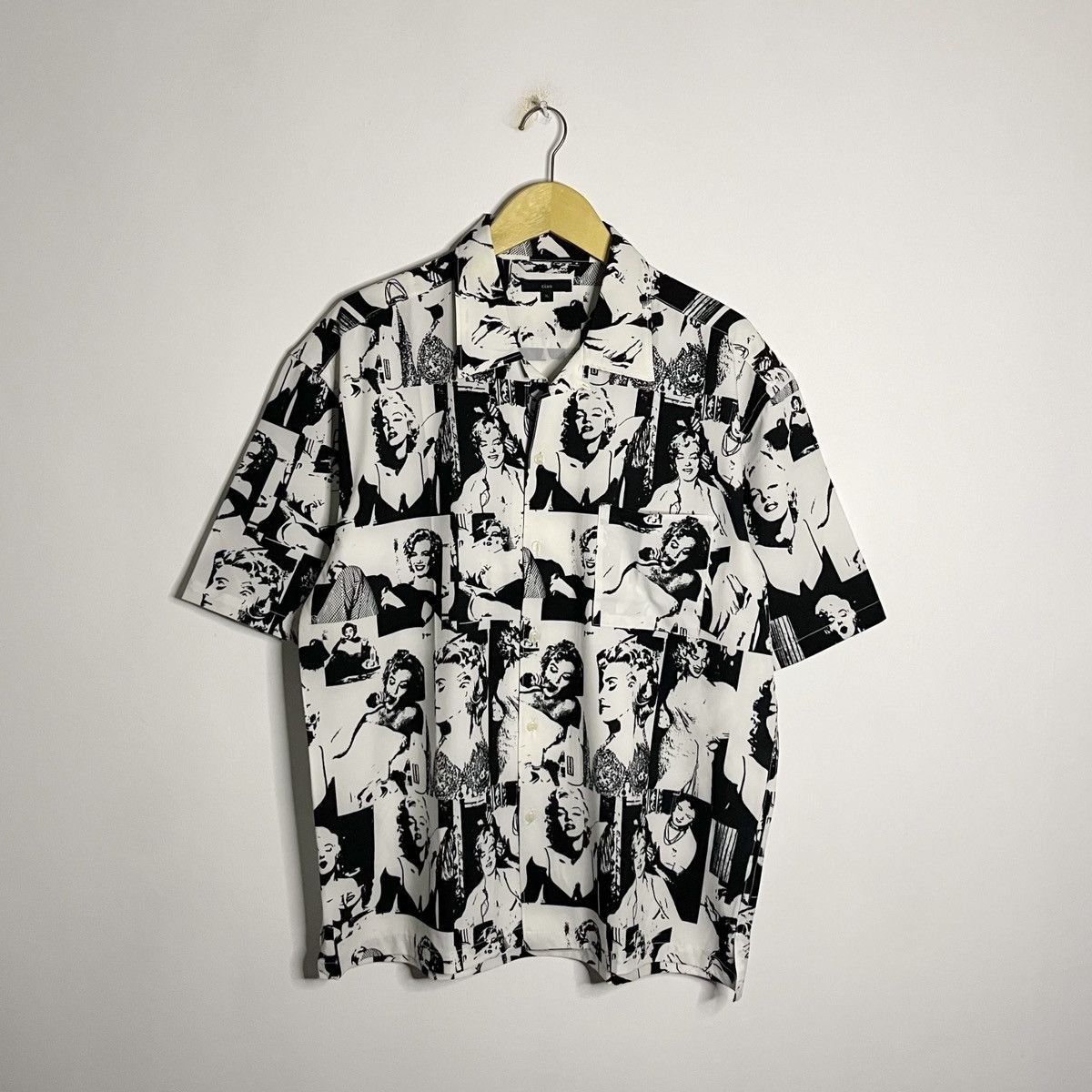 If Six Was Nine Marilyn Monroe Graphic Ciao Pop Art Camp Collar Shirt Size US XL / EU 56 / 4 - 1 Thumbnail