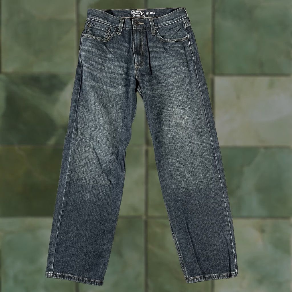 Levi's Levi's Signature Relaxed Fit Jeans Mens 32x32 Blue Denim Distressed Workwear Straight 5-Pocket USA 90s Vintage Denim Signiture Theme Mens Size US 32 / EU 48 - 1 Thumbnail