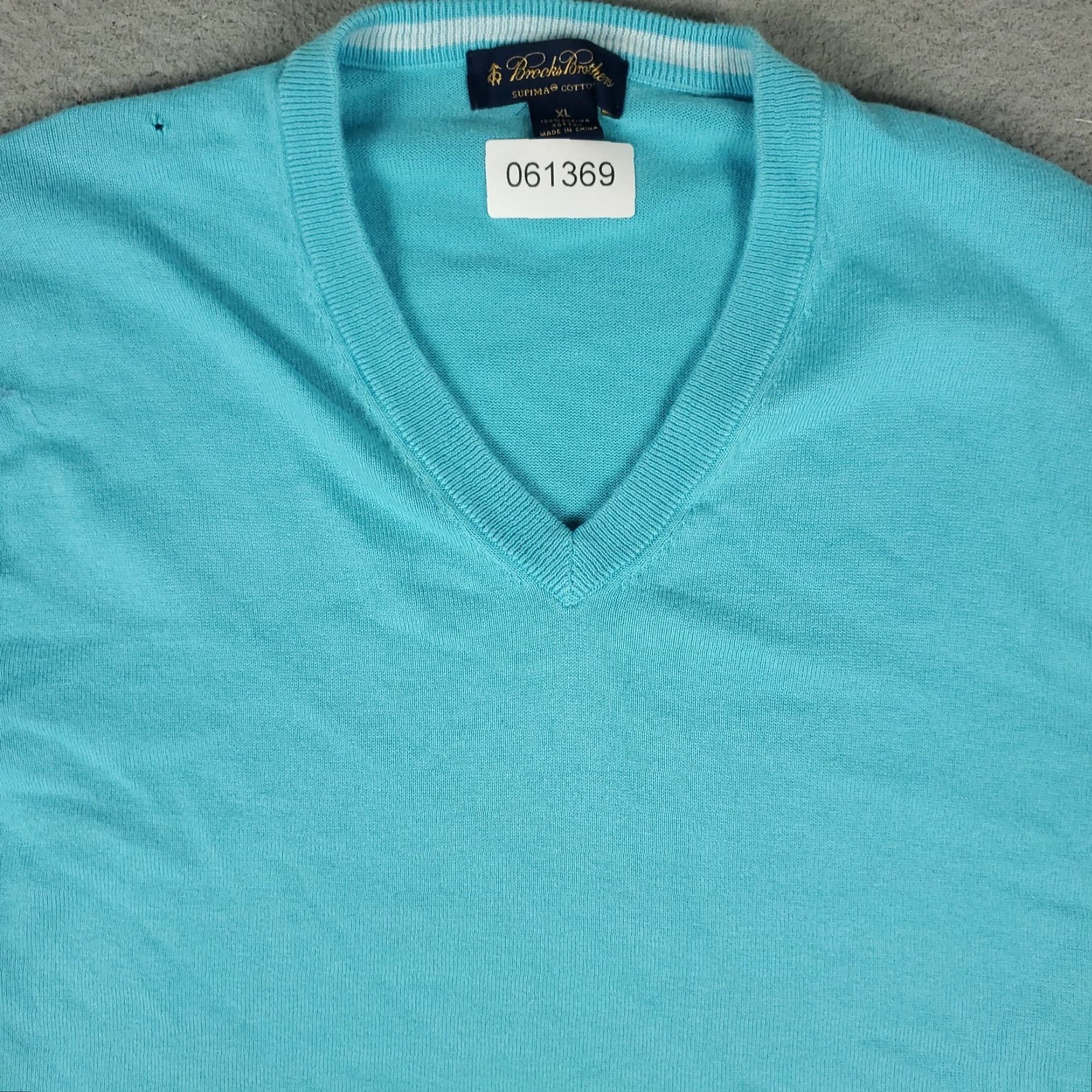 Brooks Brothers VINTAGE Brooks Brothers Sweater Pullover XL Men Blue Knit V-Neck Casual Traditional Size US XL / EU 56 / 4 - 2 Thumbnail