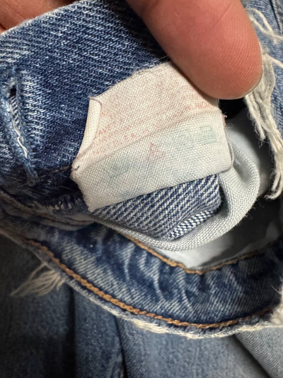 Levi's 💥Grunge💥Vintage 90's 501 Faded Distressed Ripped Blue Jeans Size US 31 - 10 Thumbnail