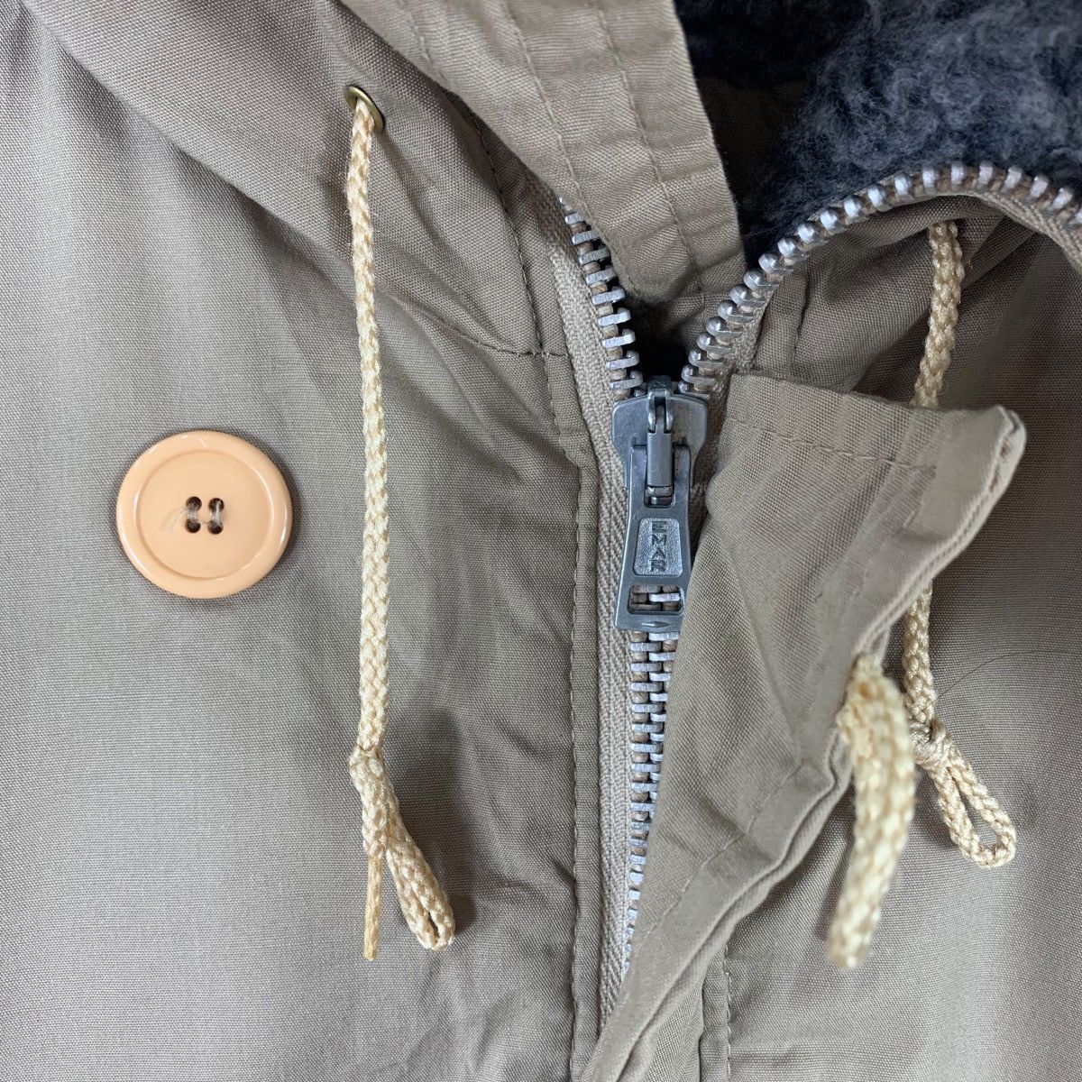 Vintage Vintage CORINTH MFG artic parka furred hooded jacket Size US M / EU 48-50 / 2 - 10 Thumbnail