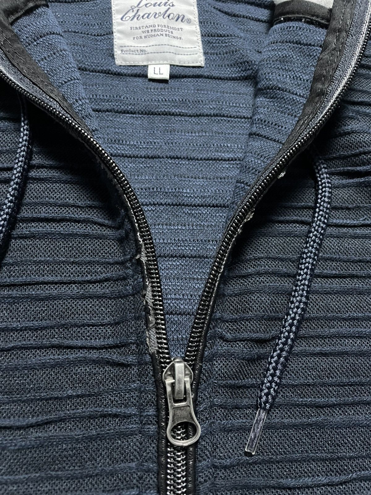 If Six Was Nine 2000’s Louis Chavlon - Apocalypse Style Textured Hoodie Size US L / EU 52-54 / 3 - 13 Thumbnail
