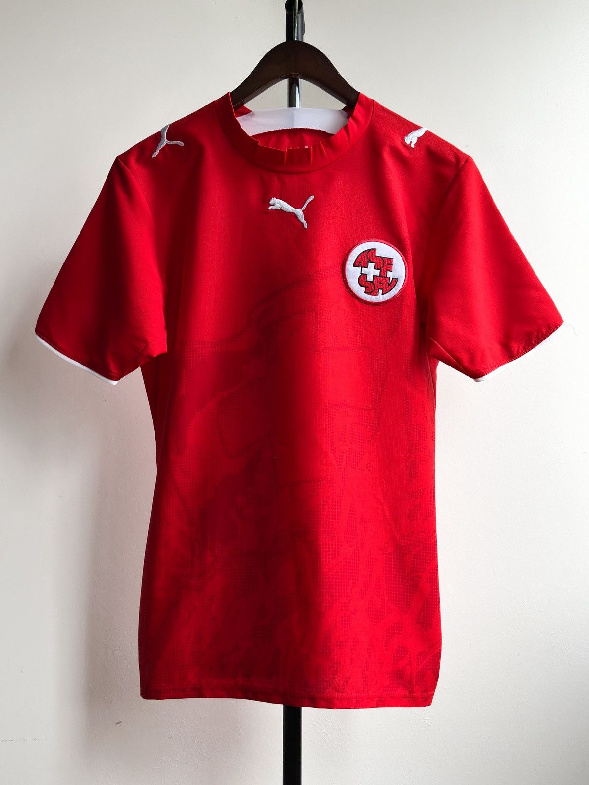 Puma Sanderos #4 Puma Switzerland 2006/08 Soccer Jersey Size US S / EU 44-46 / 1 - 1 Thumbnail