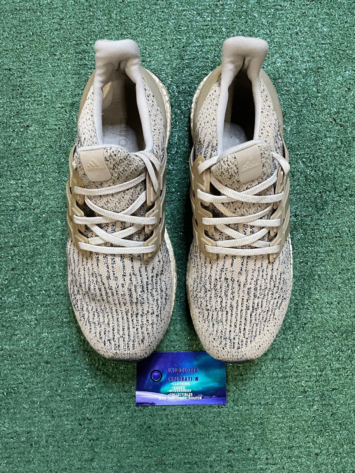 New Balance Adidas ultraboost trace khaki size 8.5men/10women Size US 8.5 / EU 41-42 - 2 Thumbnail